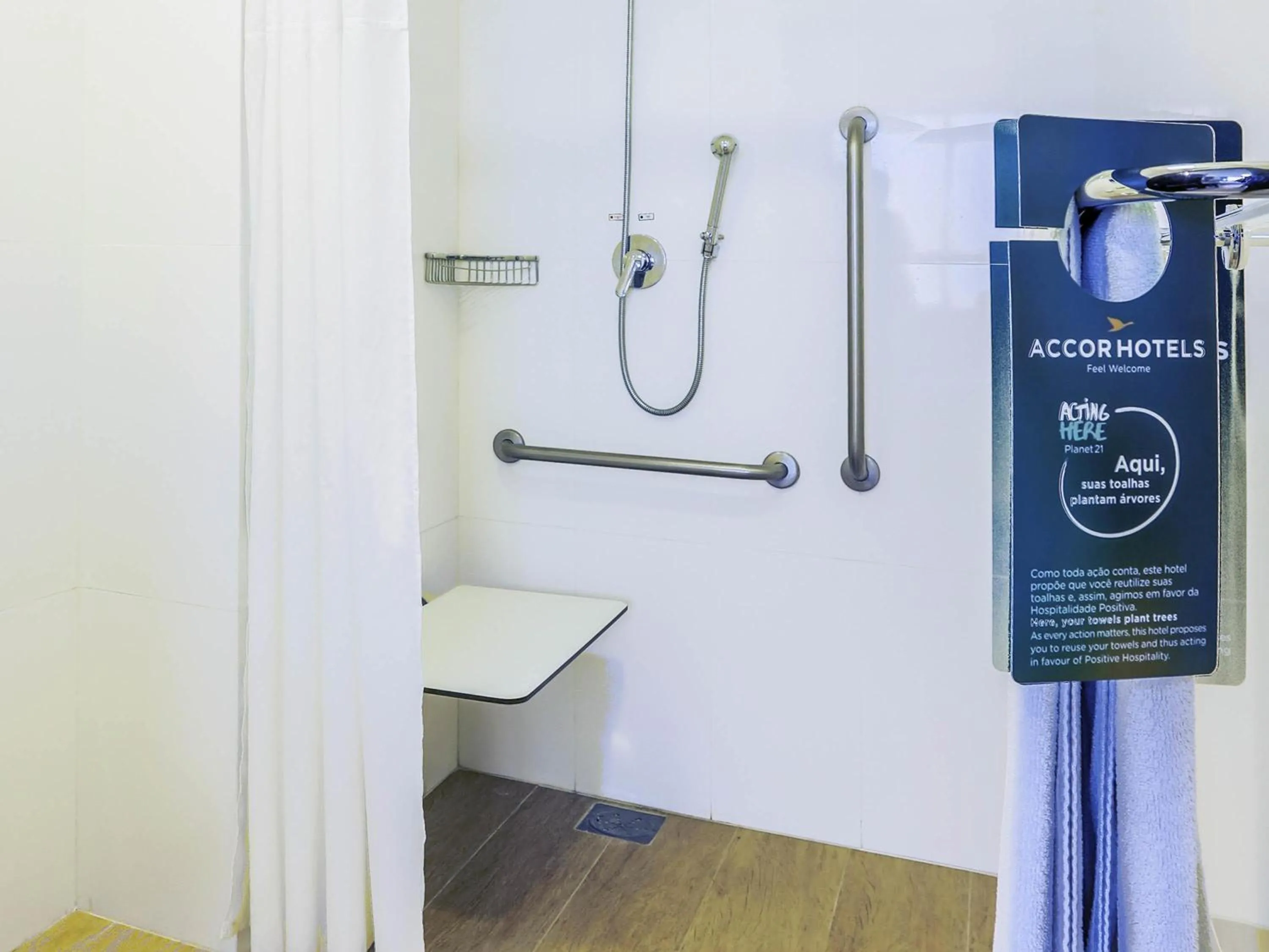 Bedroom in ibis Styles Confins Aeroporto