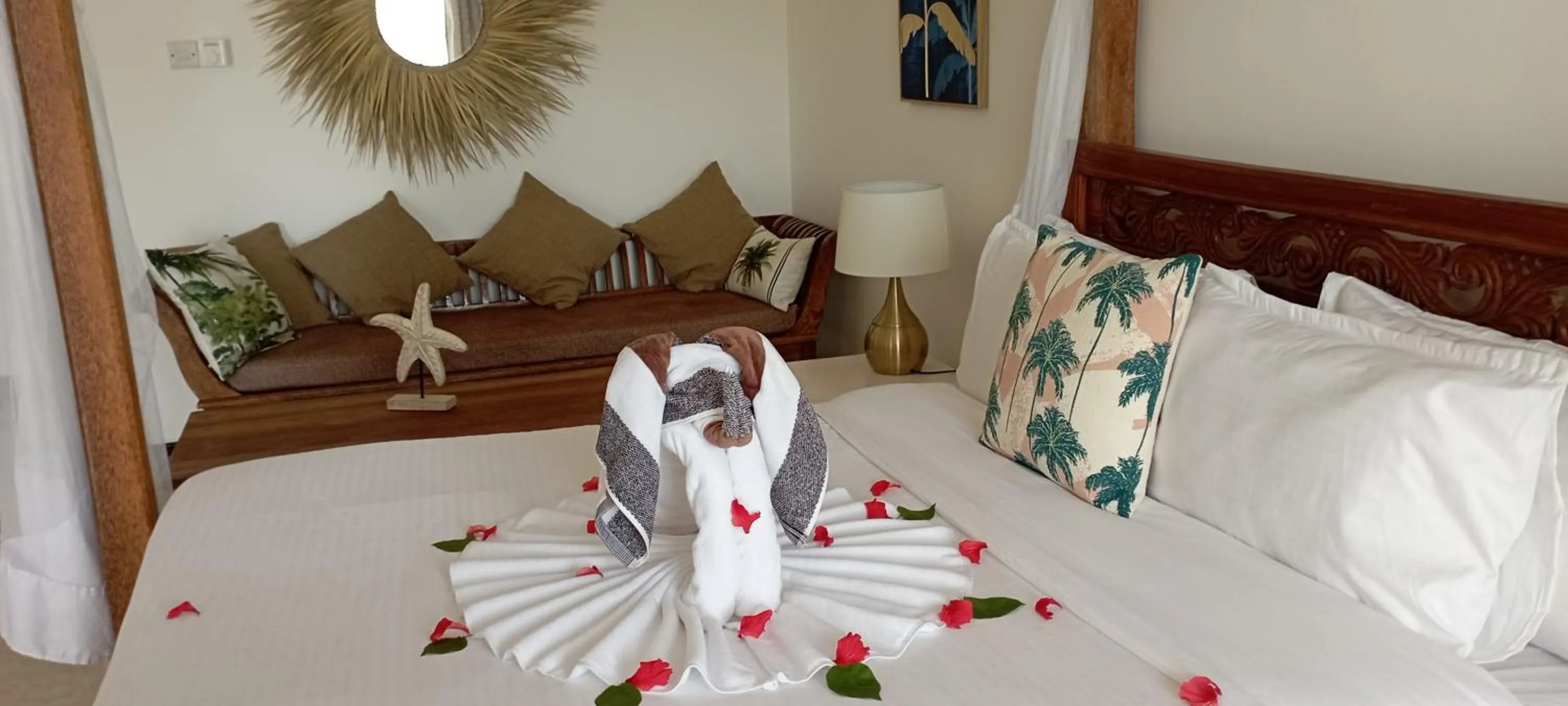 Decorative detail, Bed in Coral Bay Zanzibar
