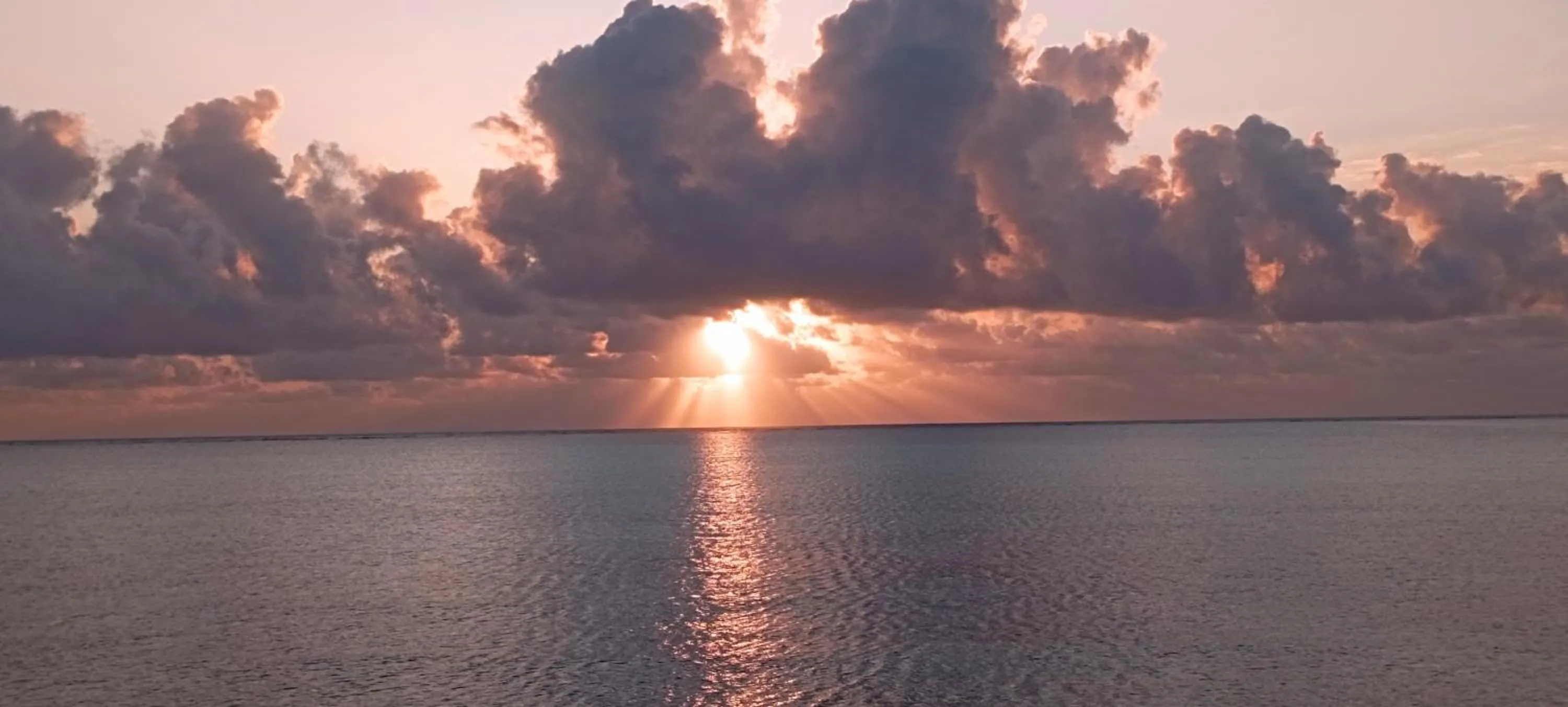 Sunrise in Coral Bay Zanzibar