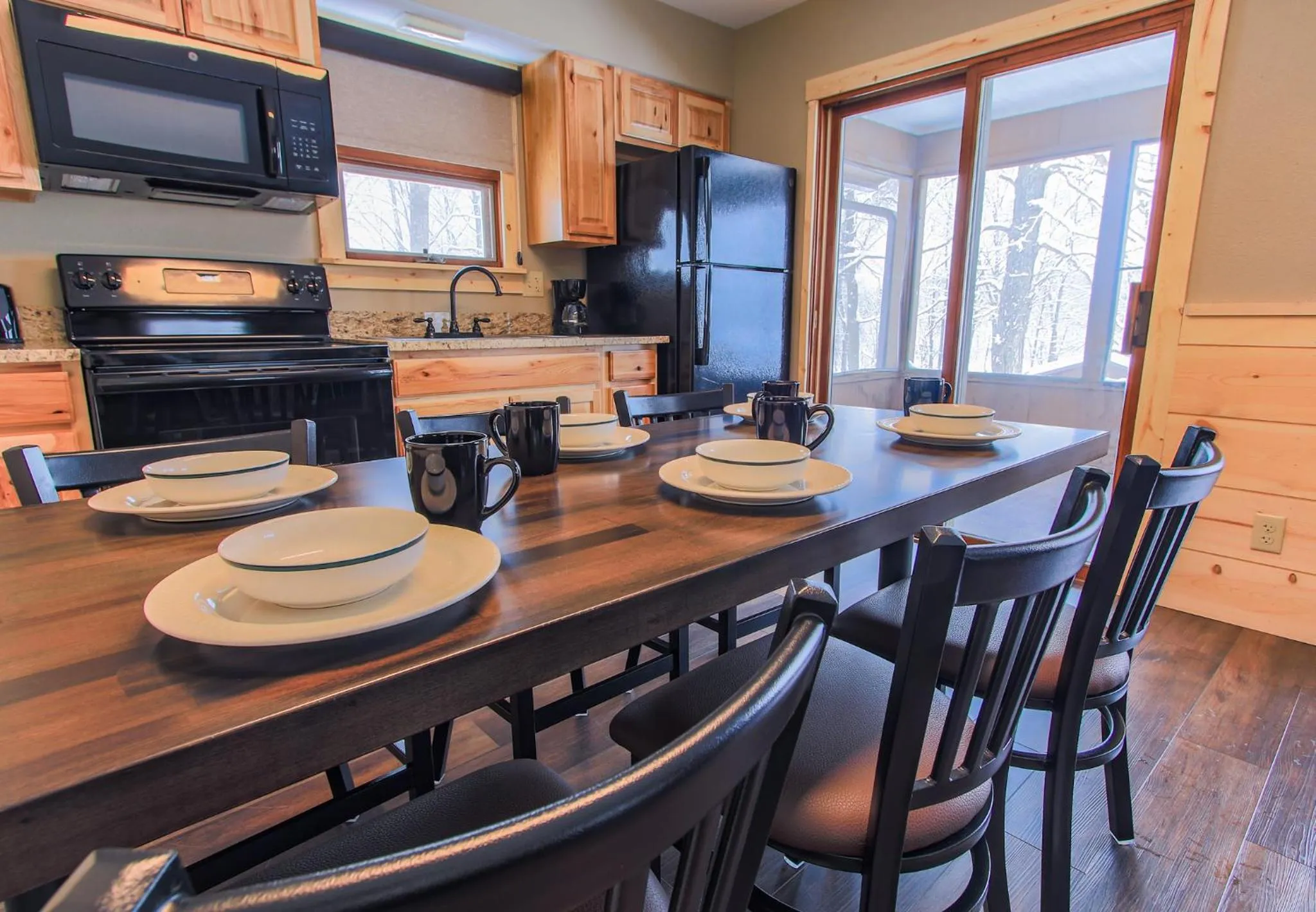 Kitchen/Kitchenette in Burr Oak Lodge and Conference Center
