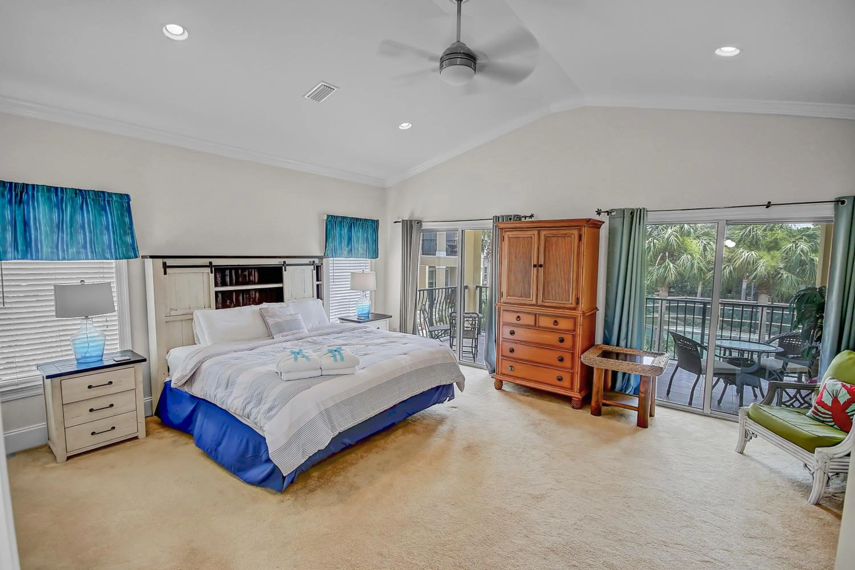 Bed in 136 La Valencia Cir - At Peace