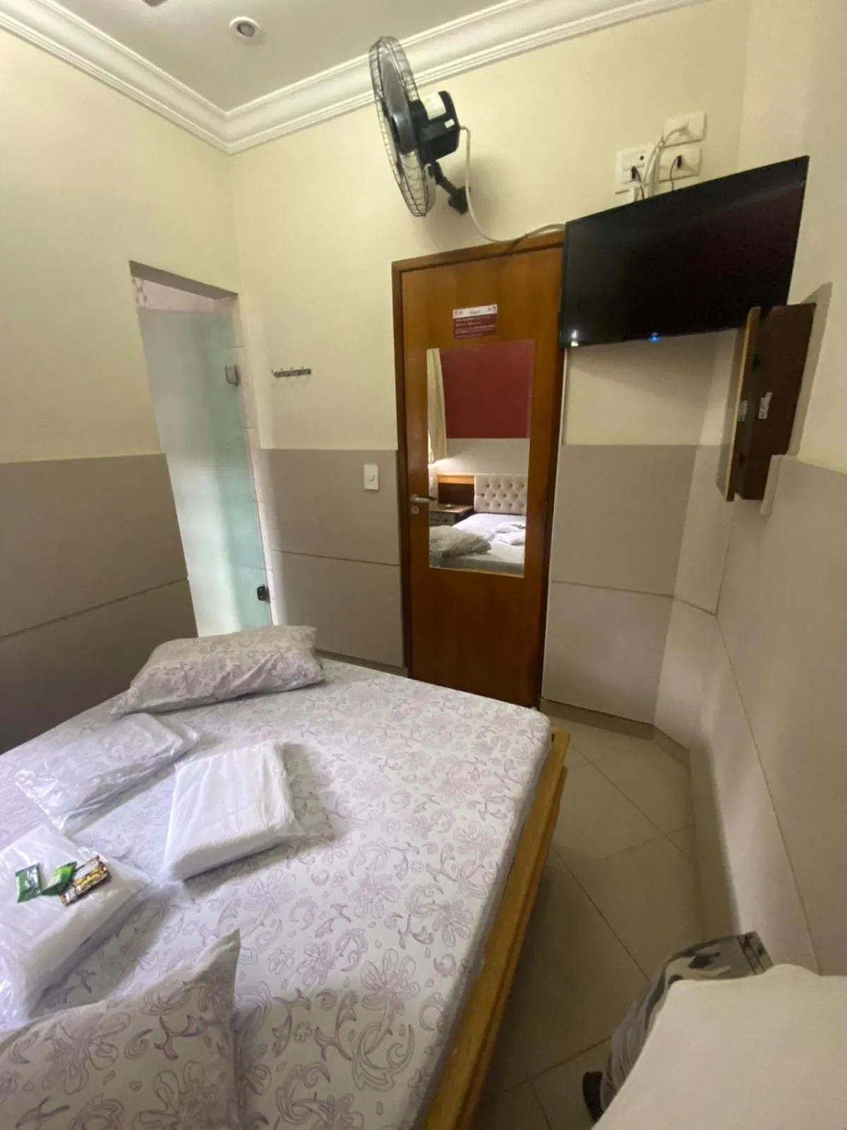 Bed in Namorata Expo Inn