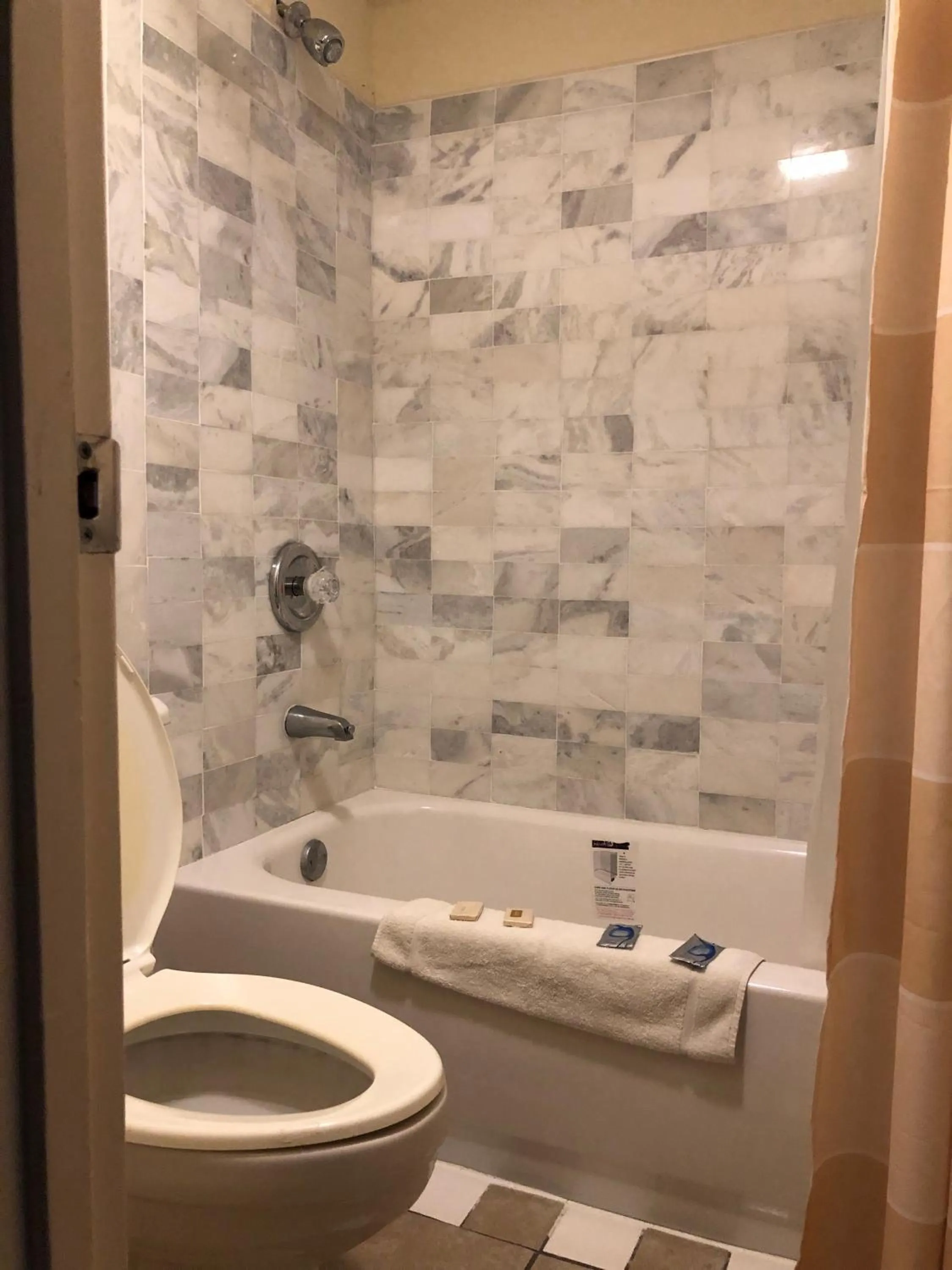 Bathroom in Americas Best Inn - Savannah I-95