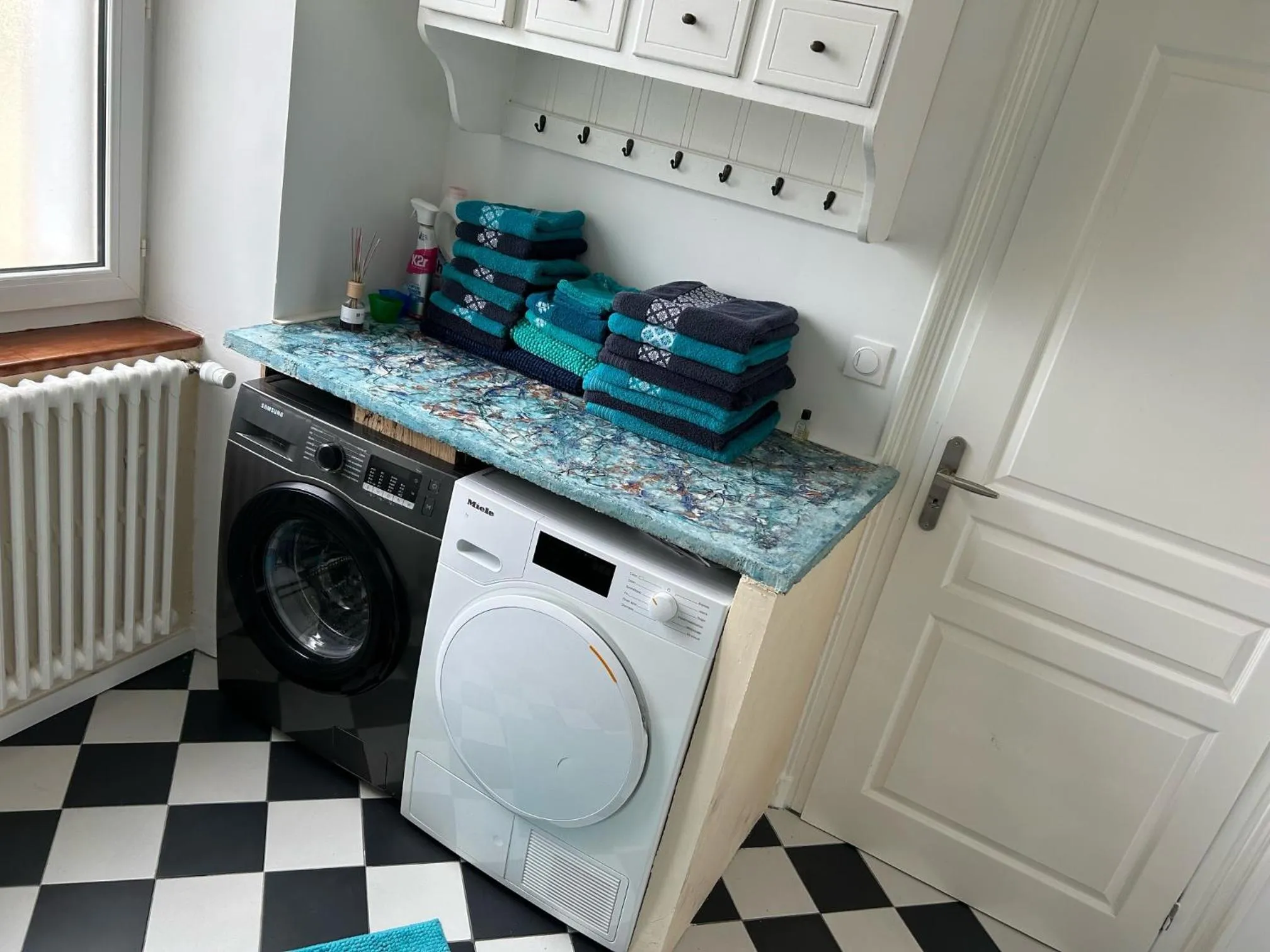 Bathroom, Kitchen/Kitchenette in BnB Maison d'Art