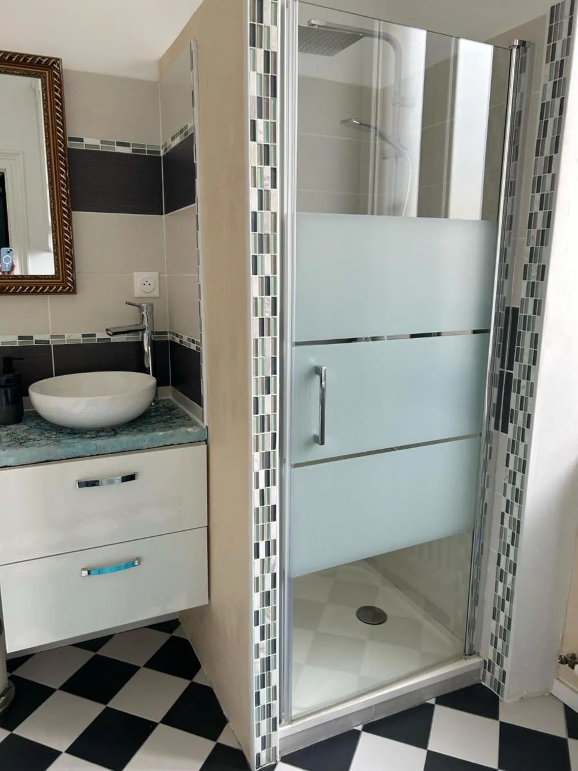 Shower, Bathroom in BnB Maison d'Art