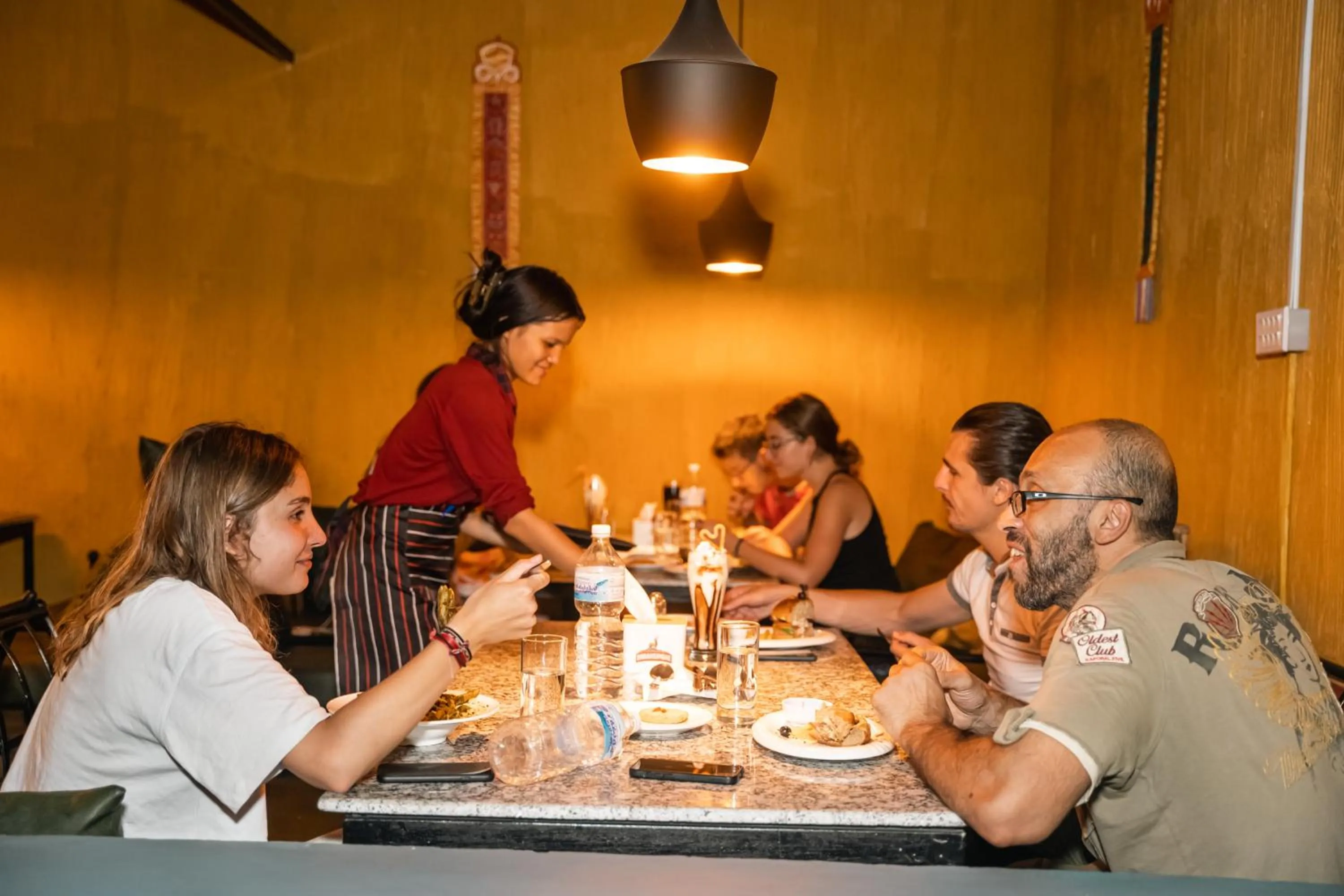 Restaurant/places to eat in Kwabahal Boutique Hostel