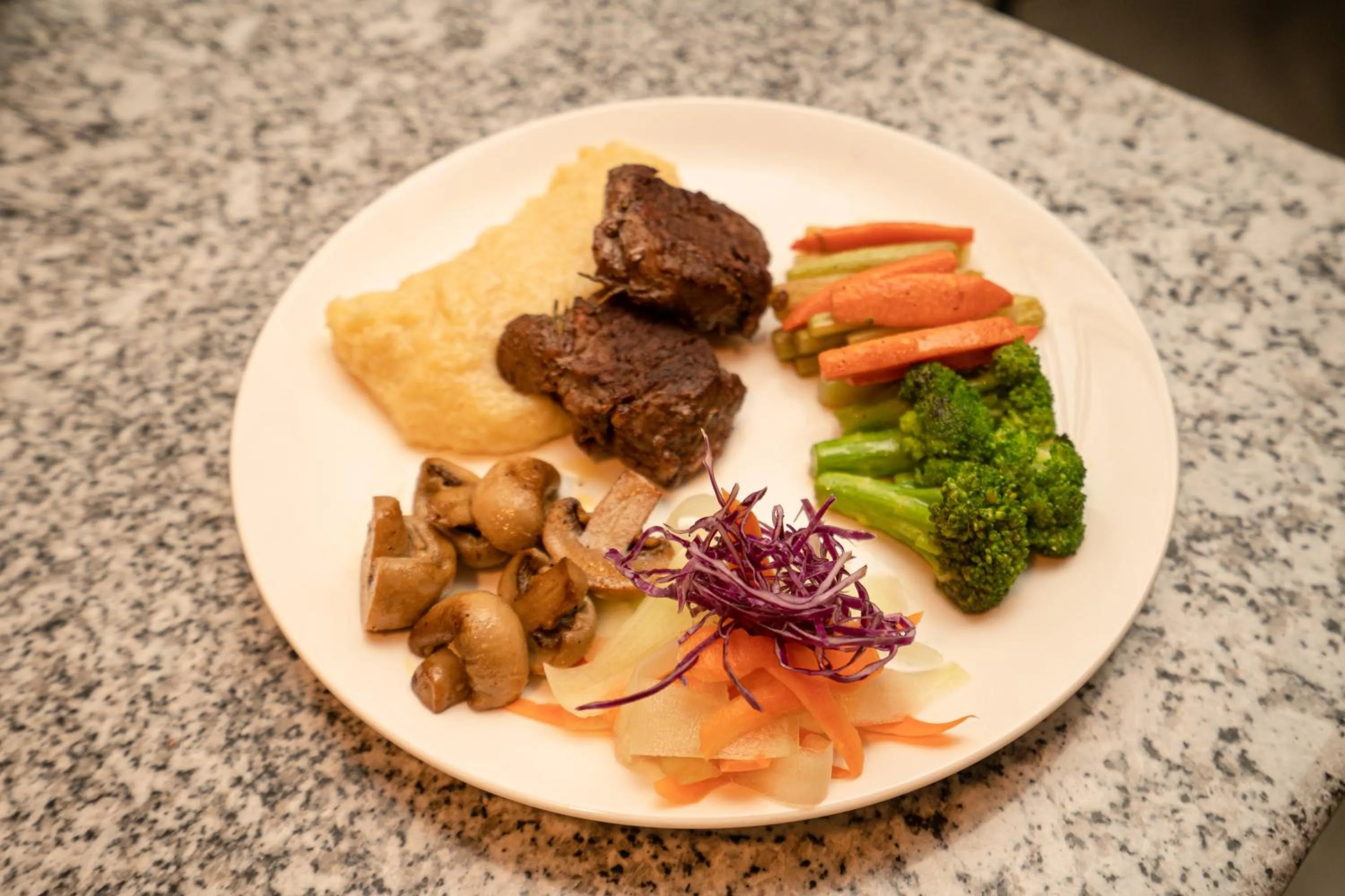 Food and drinks in Kwabahal Boutique Hostel