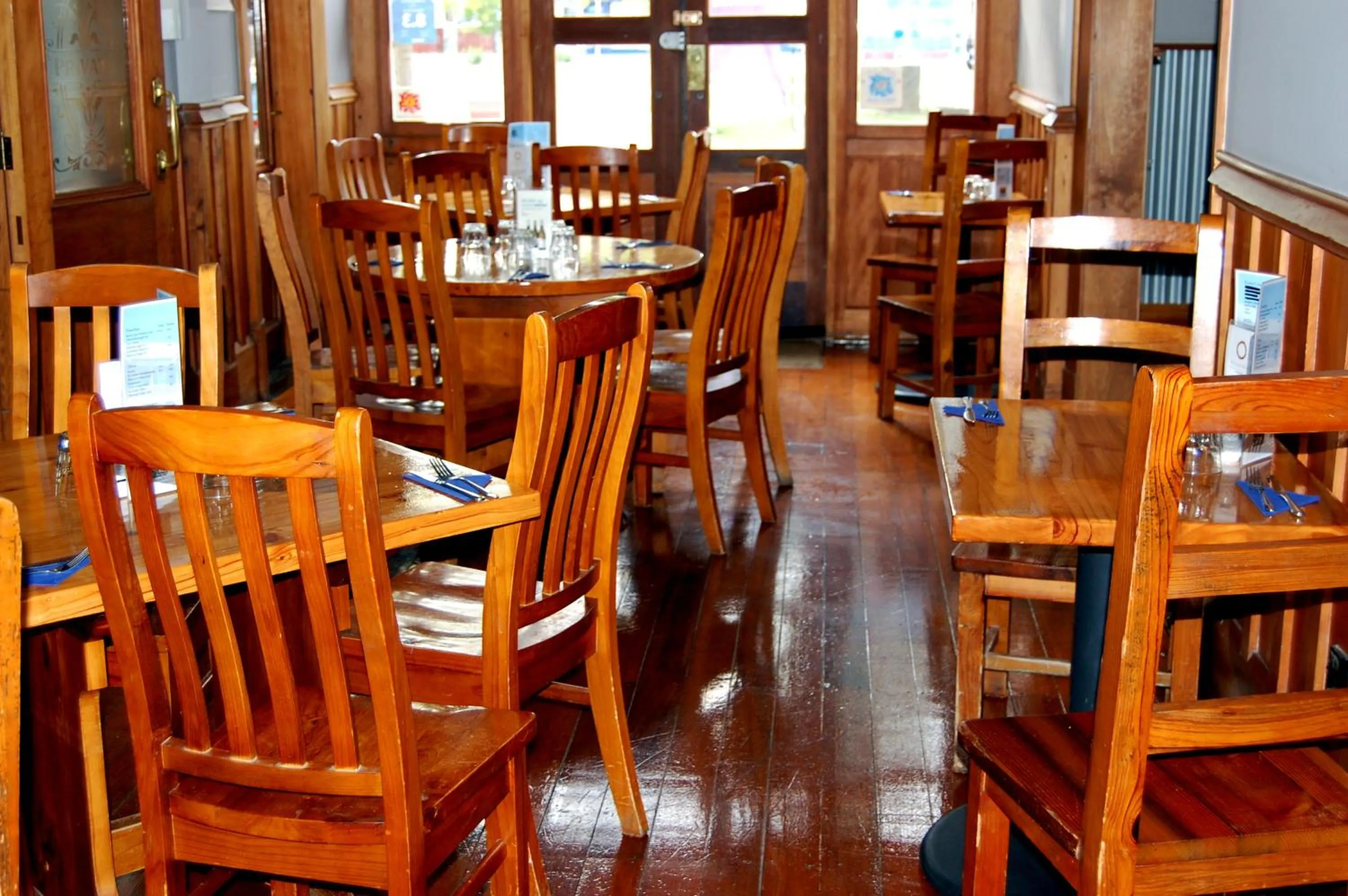 Restaurant/places to eat in The Blue Pub