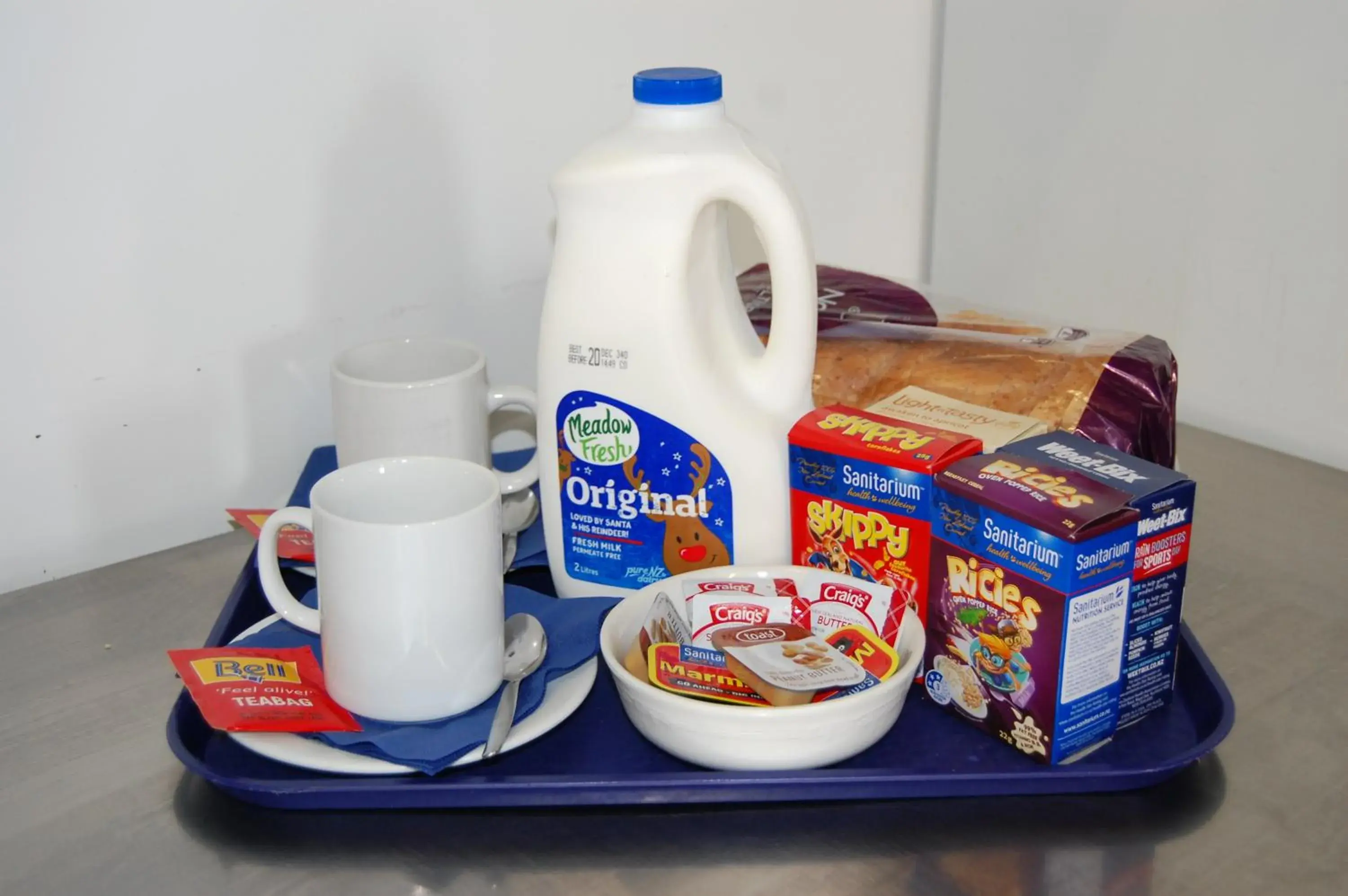 Breakfast in The Blue Pub Breakfast in The Blue Pub