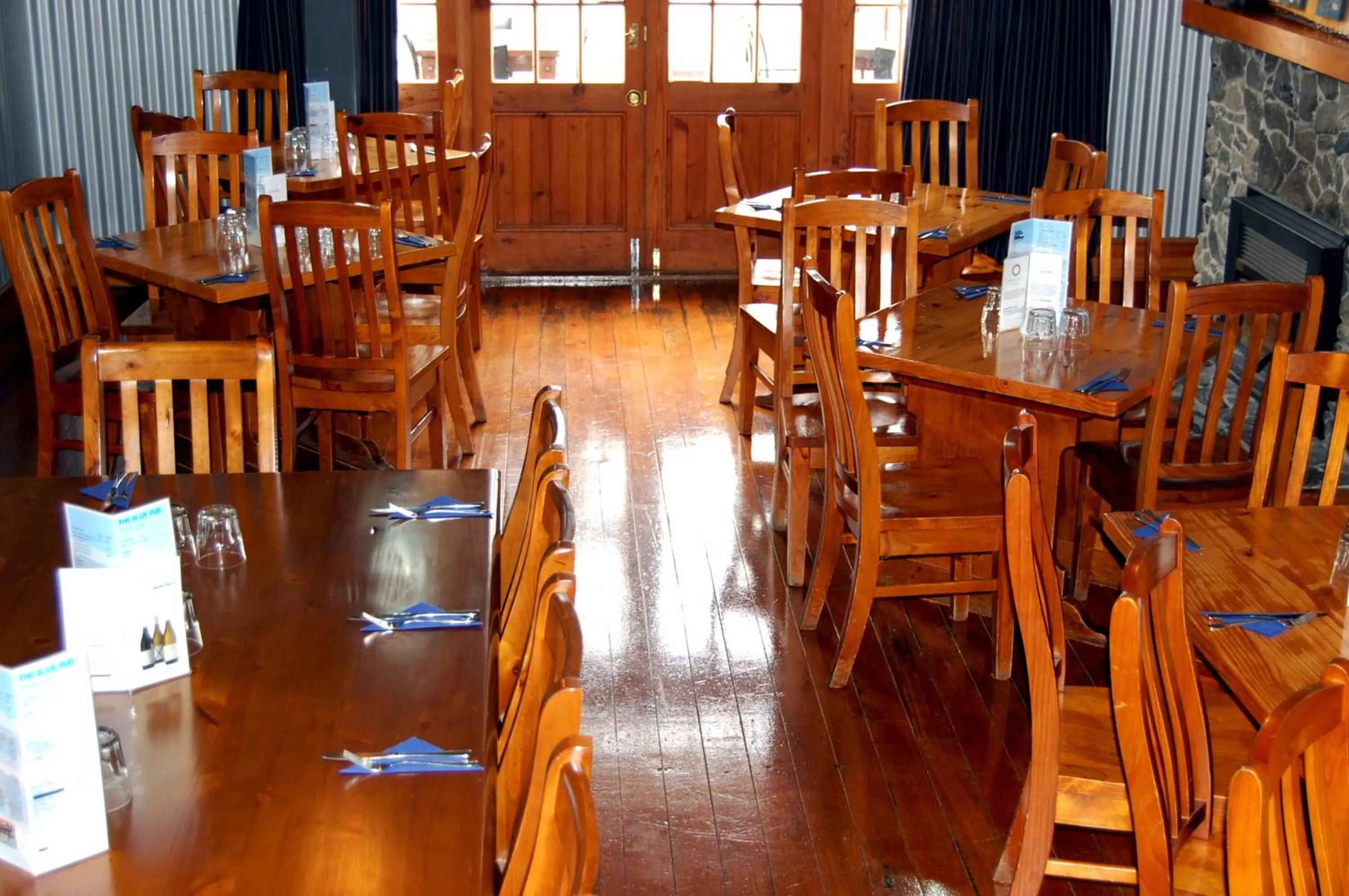 Restaurant/places to eat in The Blue Pub