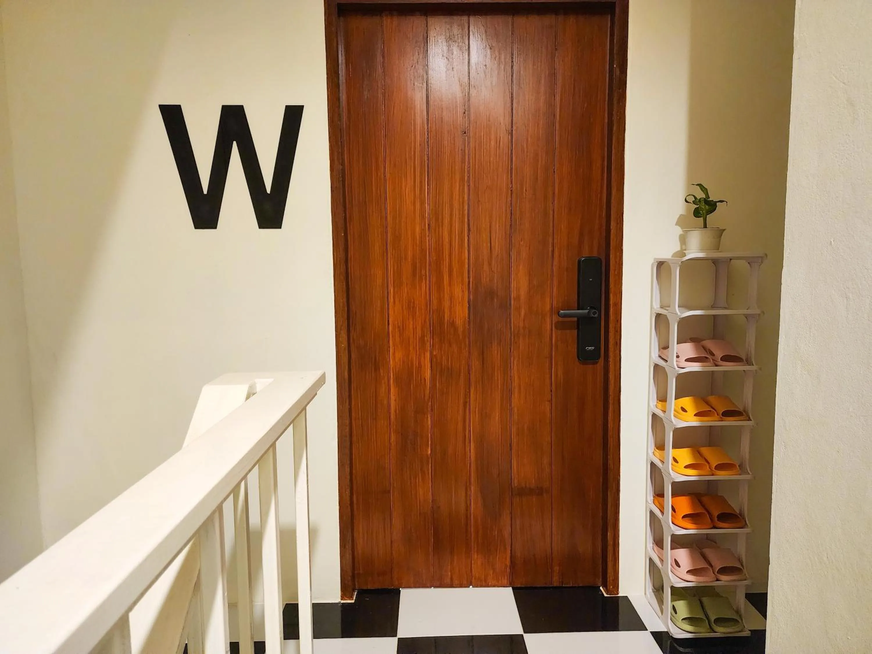 Noir Cafe And Hostel Chinatown Bangkok