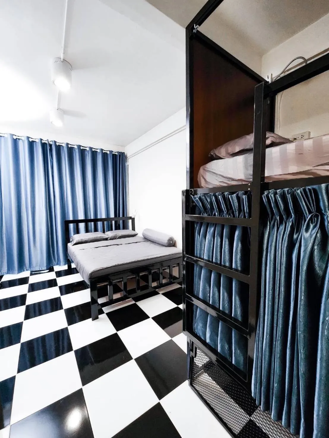 Bed in Noir Cafe And Hostel Chinatown Bangkok