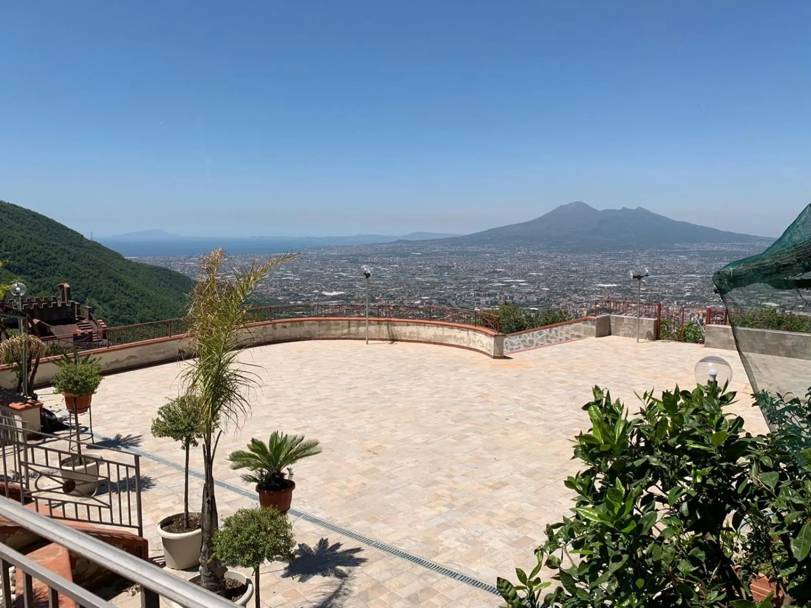 Nearby landmark in casa Mary Corbara