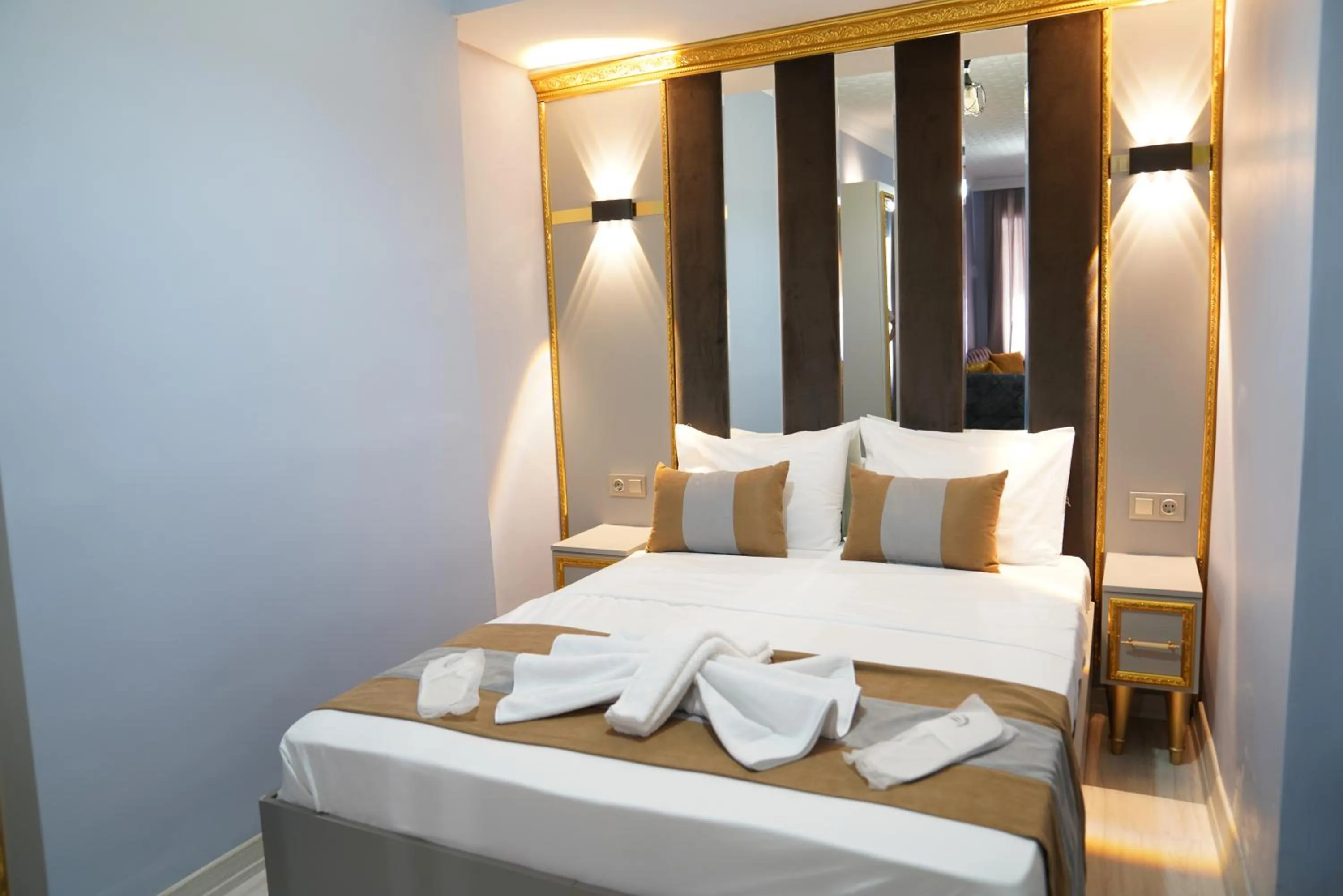 Bed in Taksim Maria suit hotel