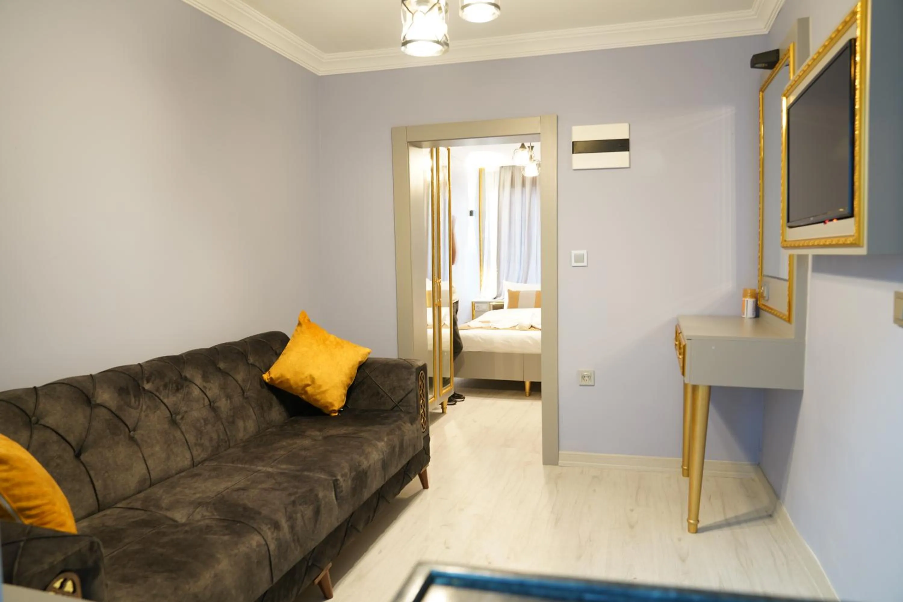 TV and multimedia in Taksim Maria suit hotel