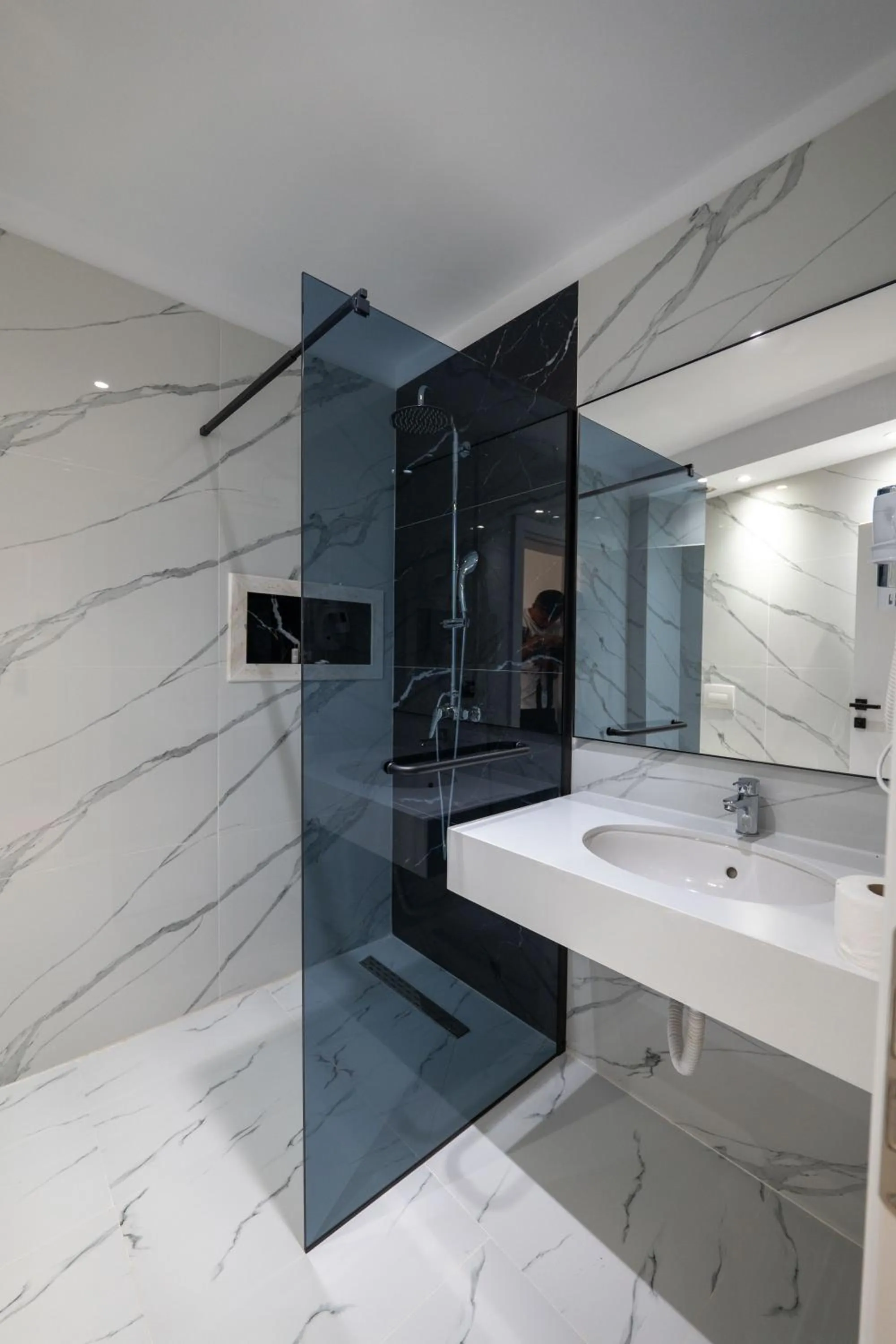 Shower in Edva Resort