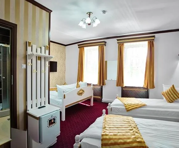 Bed in Pensiunea Sibiana