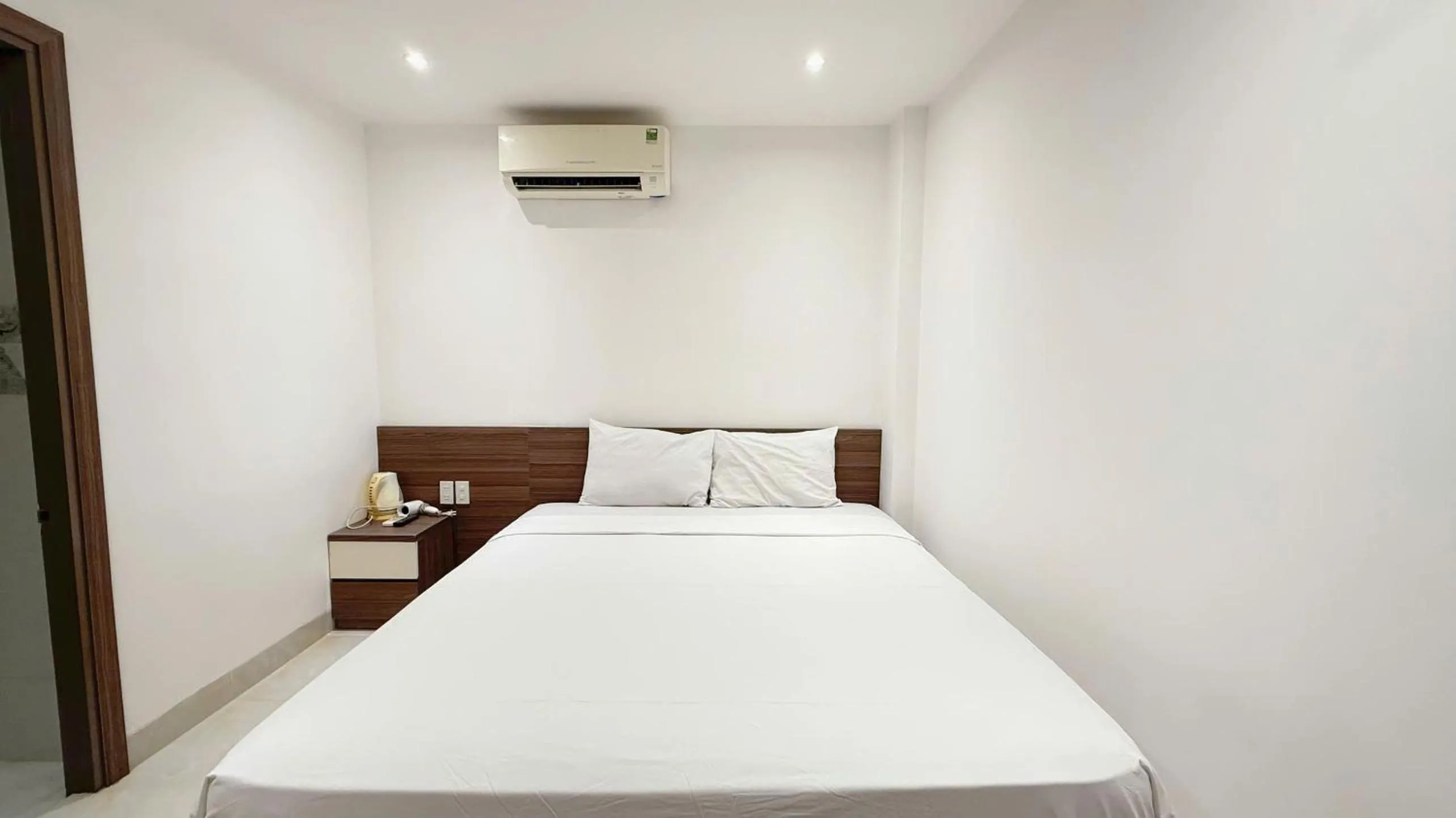 Bed in AQua Hotel & Spa