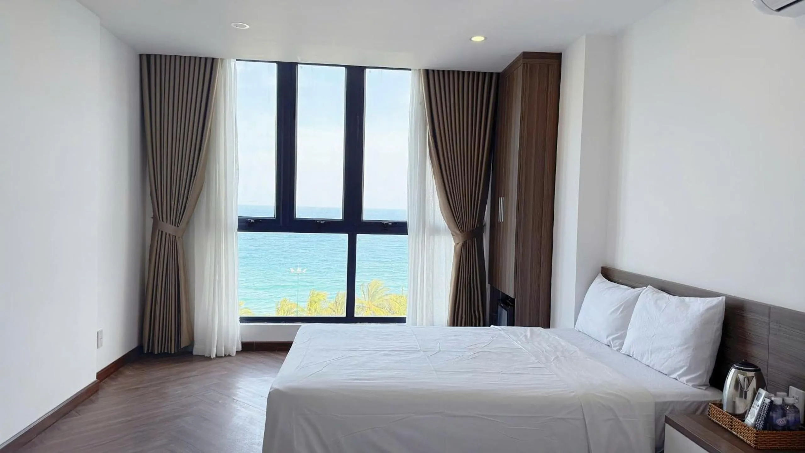 Bed in AQua Hotel & Spa