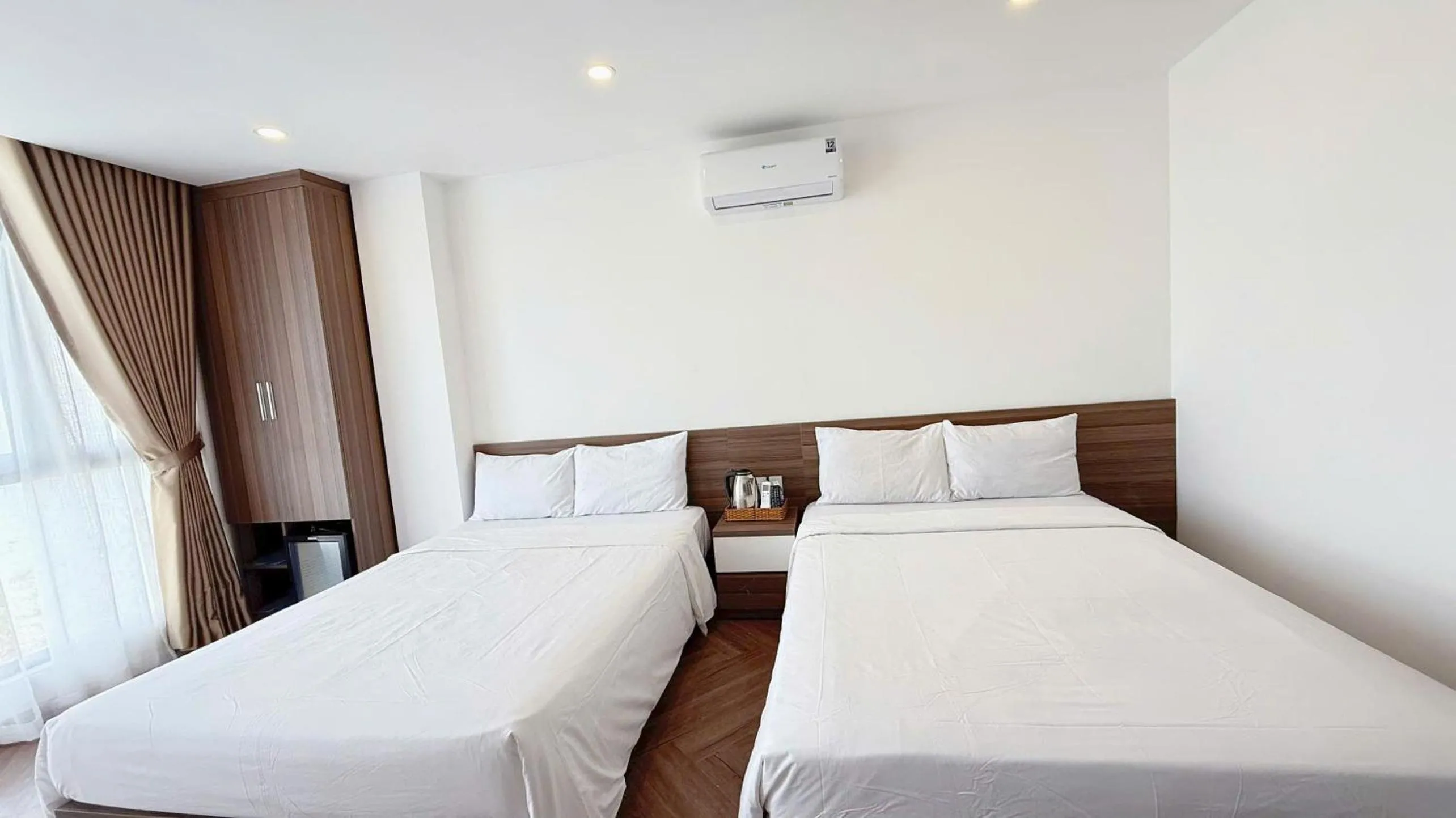Property building, Bed in AQua Hotel & Spa