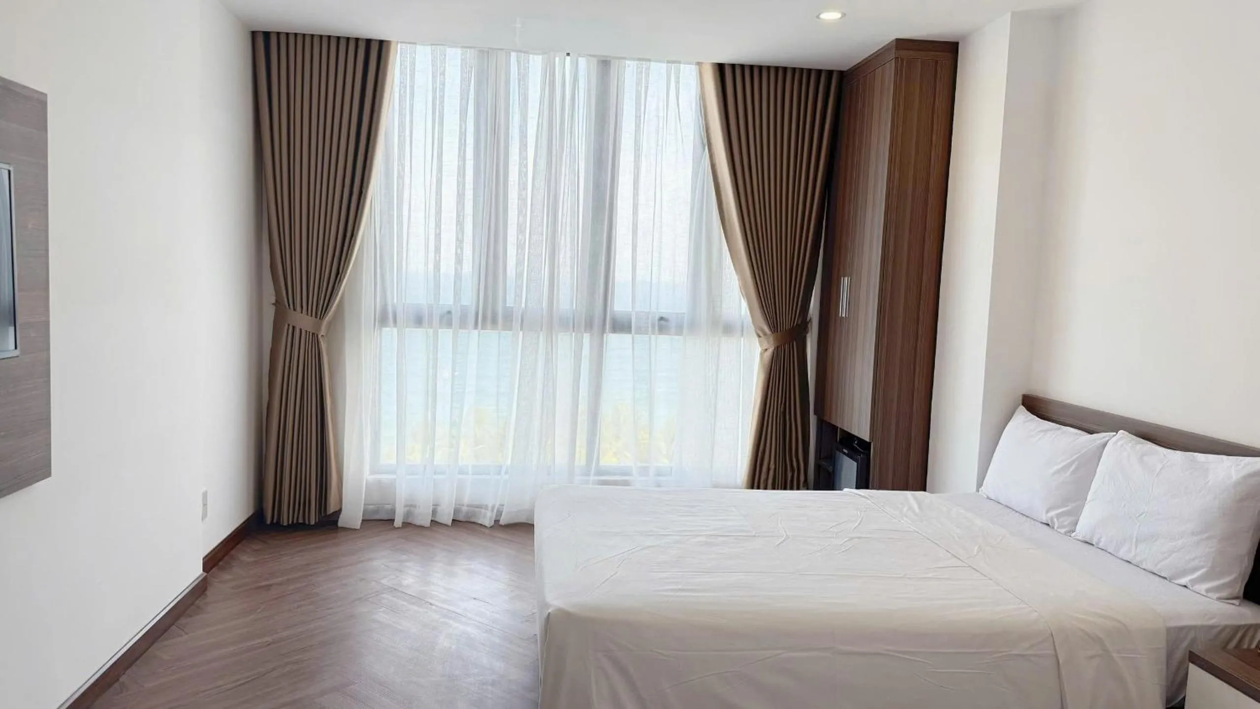 Bed in AQua Hotel & Spa