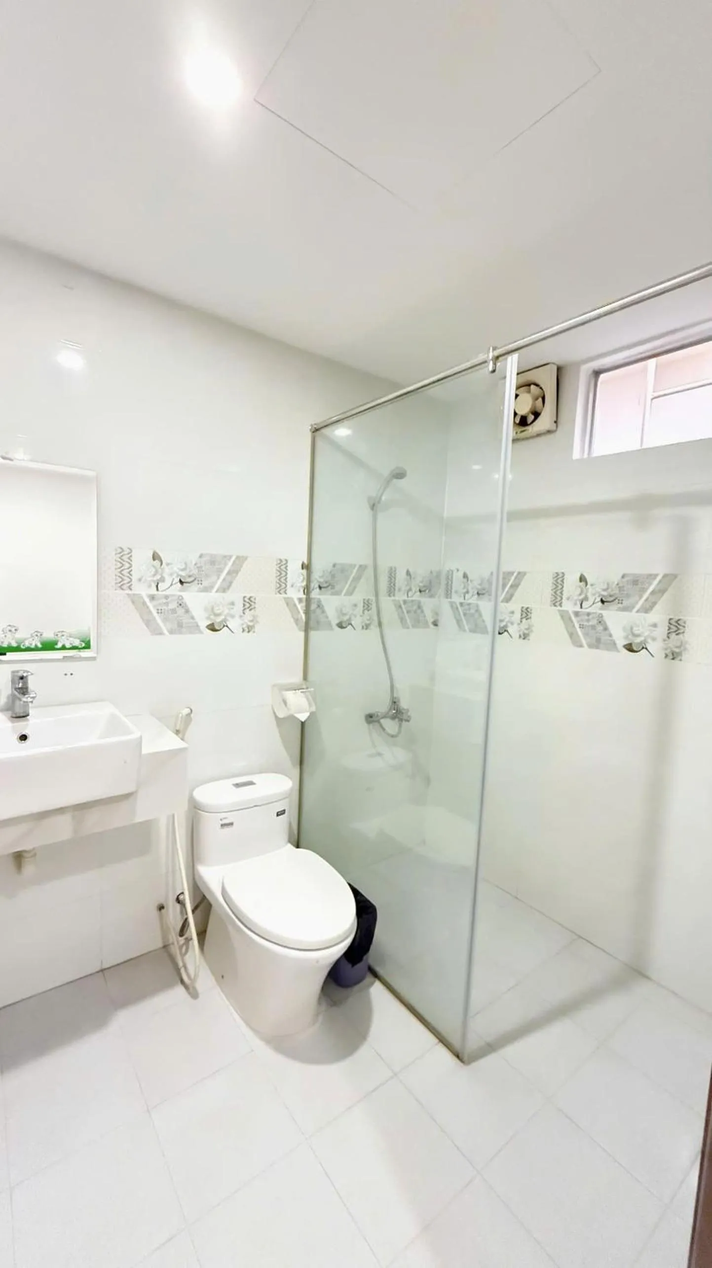 Shower in AQua Hotel & Spa