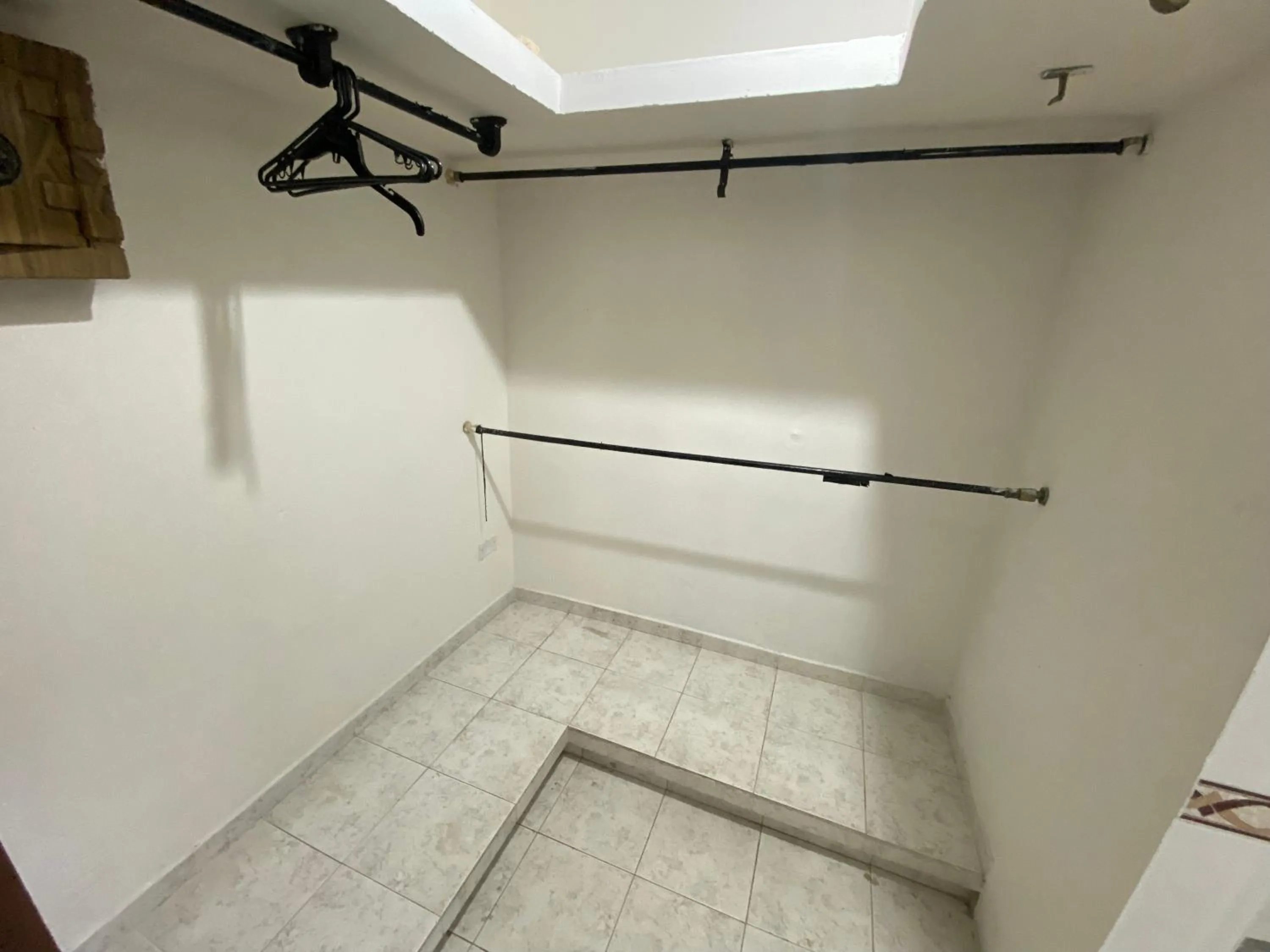 wardrobe in Casa Bahía Colonial - Cartagena