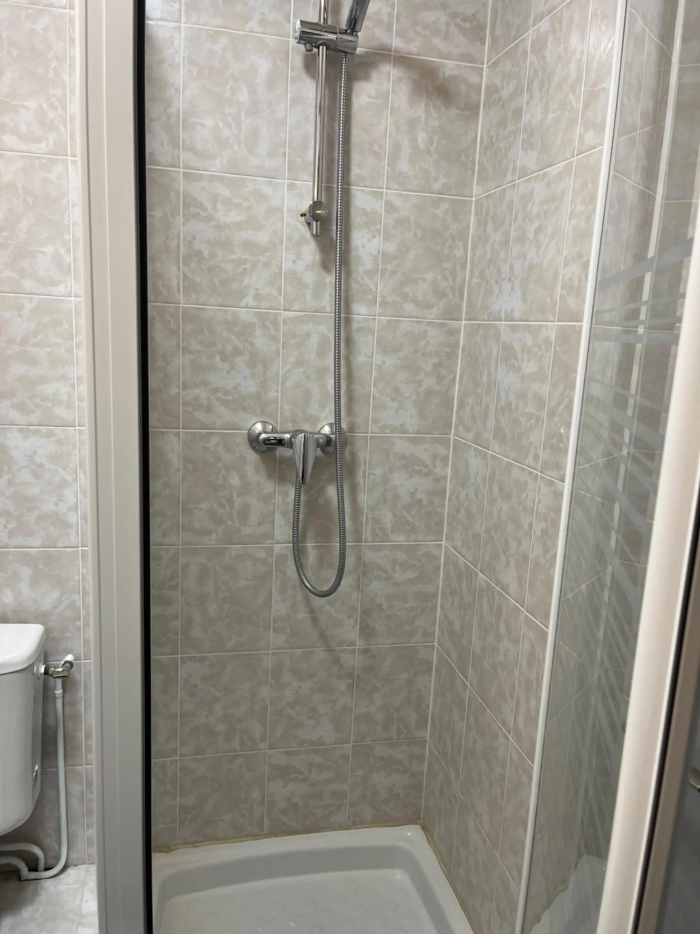 Shower in L’ESPERANCE
