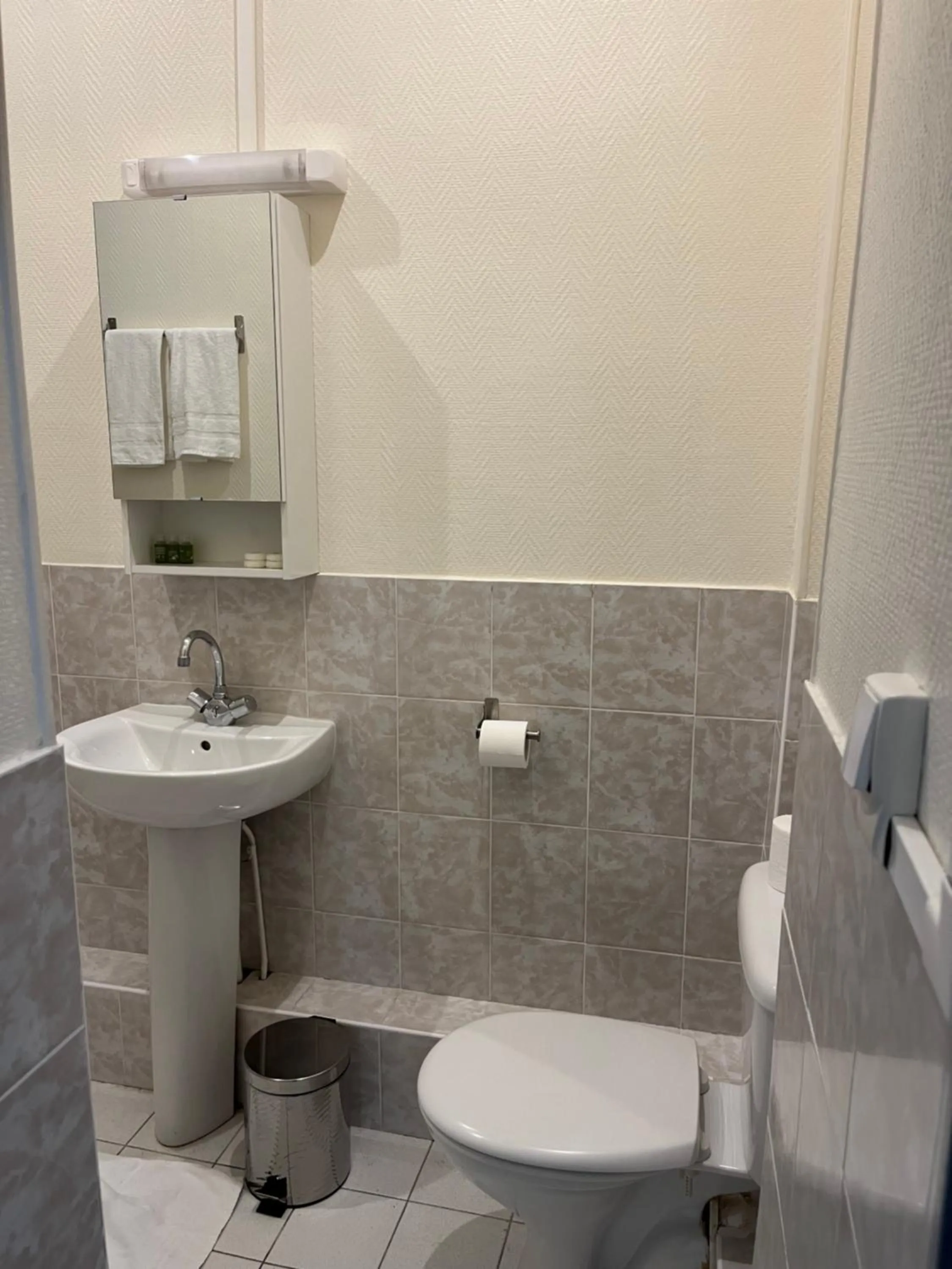 Bathroom in L’ESPERANCE