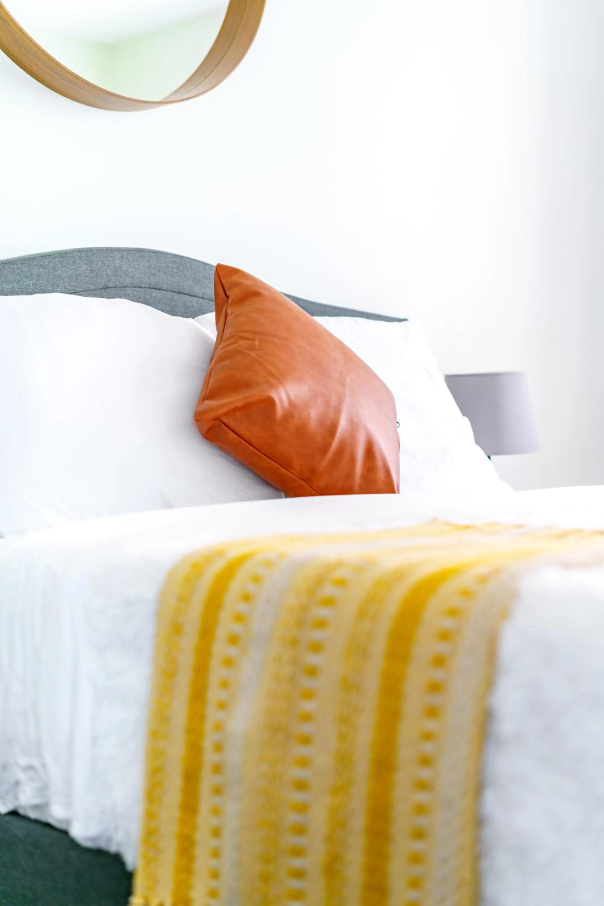 Bed in Jungle House Modern Lofts - Arena District & Short North