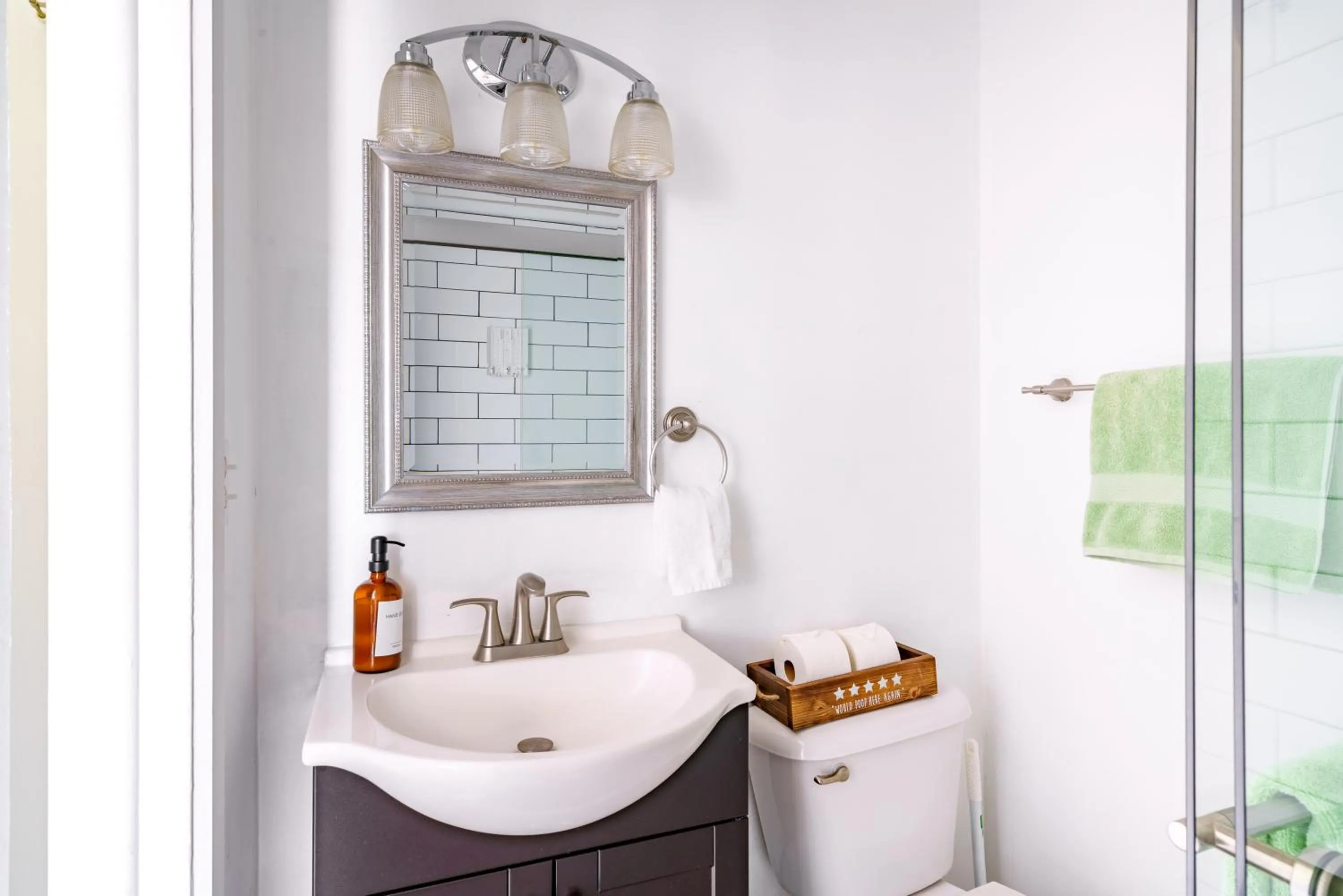 Shower in Jungle House Modern Lofts - Arena District & Short North