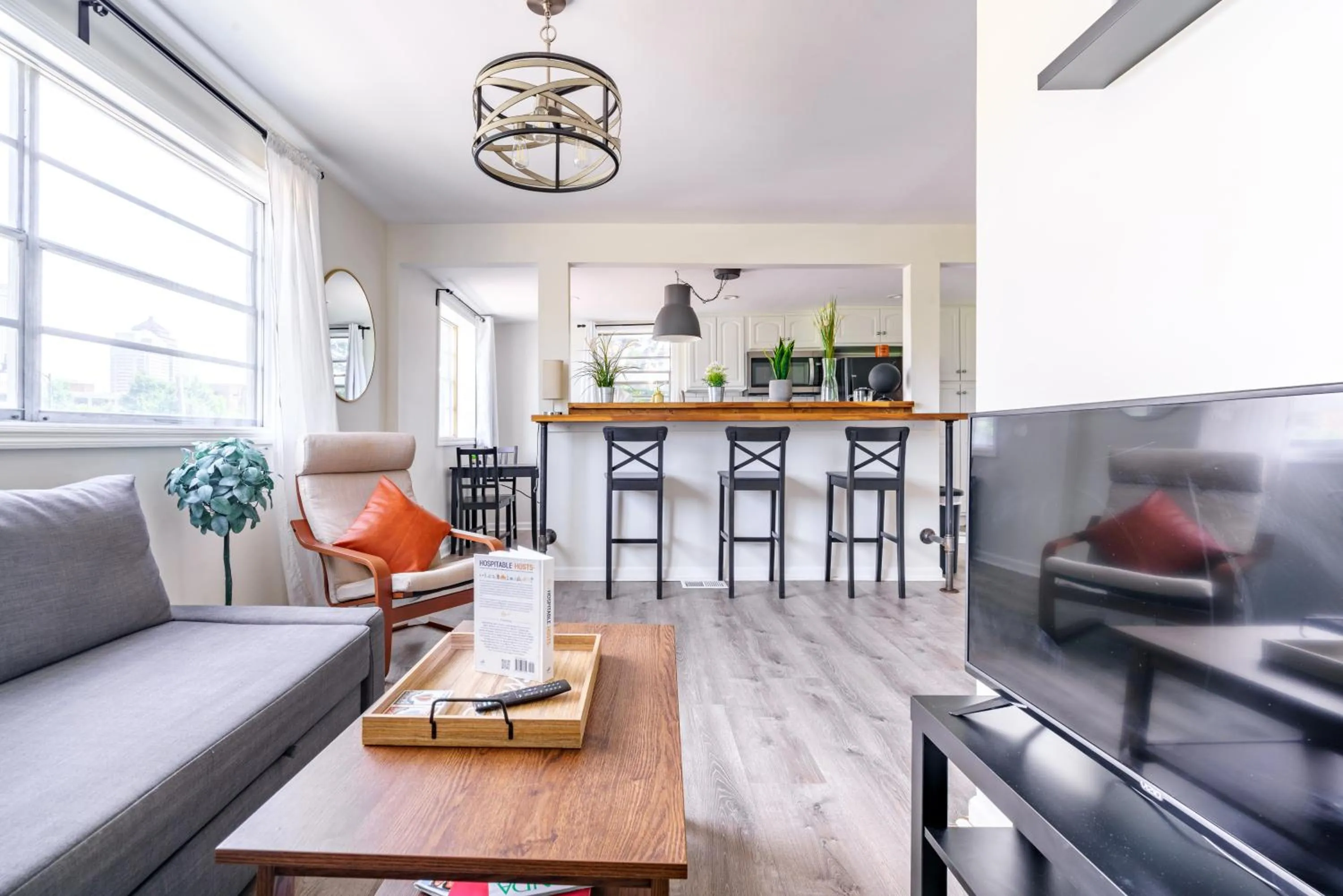 Living room in Jungle House Modern Lofts - Arena District & Short North
