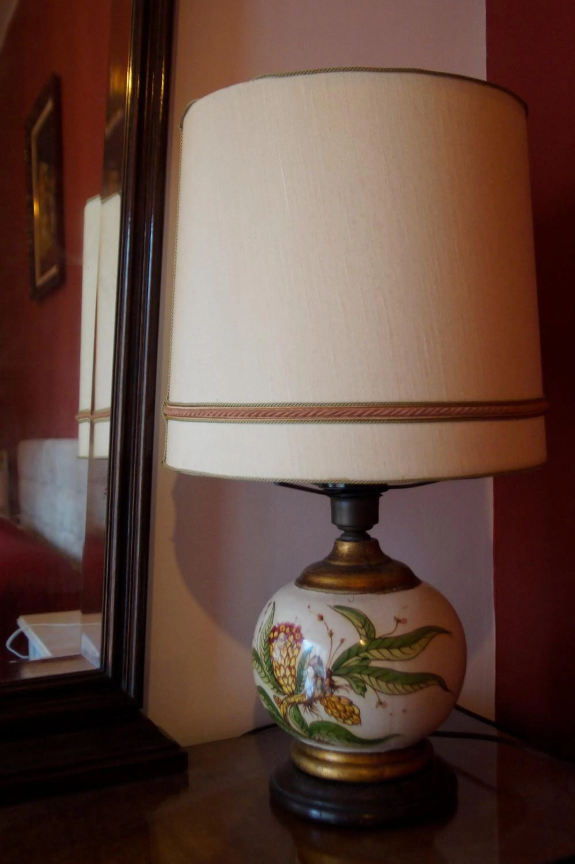 Decorative detail in B&B Bibliotechina