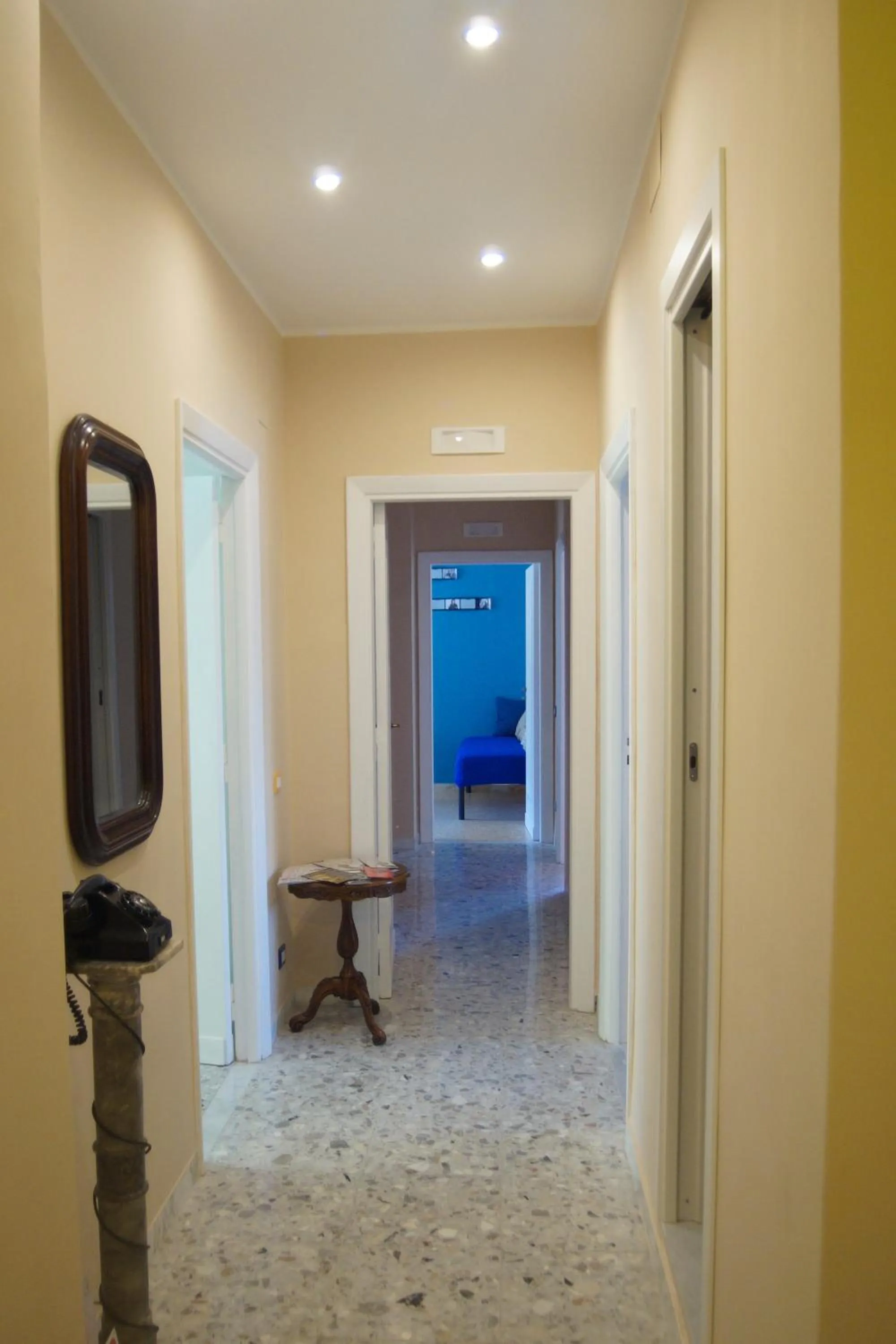 Photo of the whole room in B&B Bibliotechina