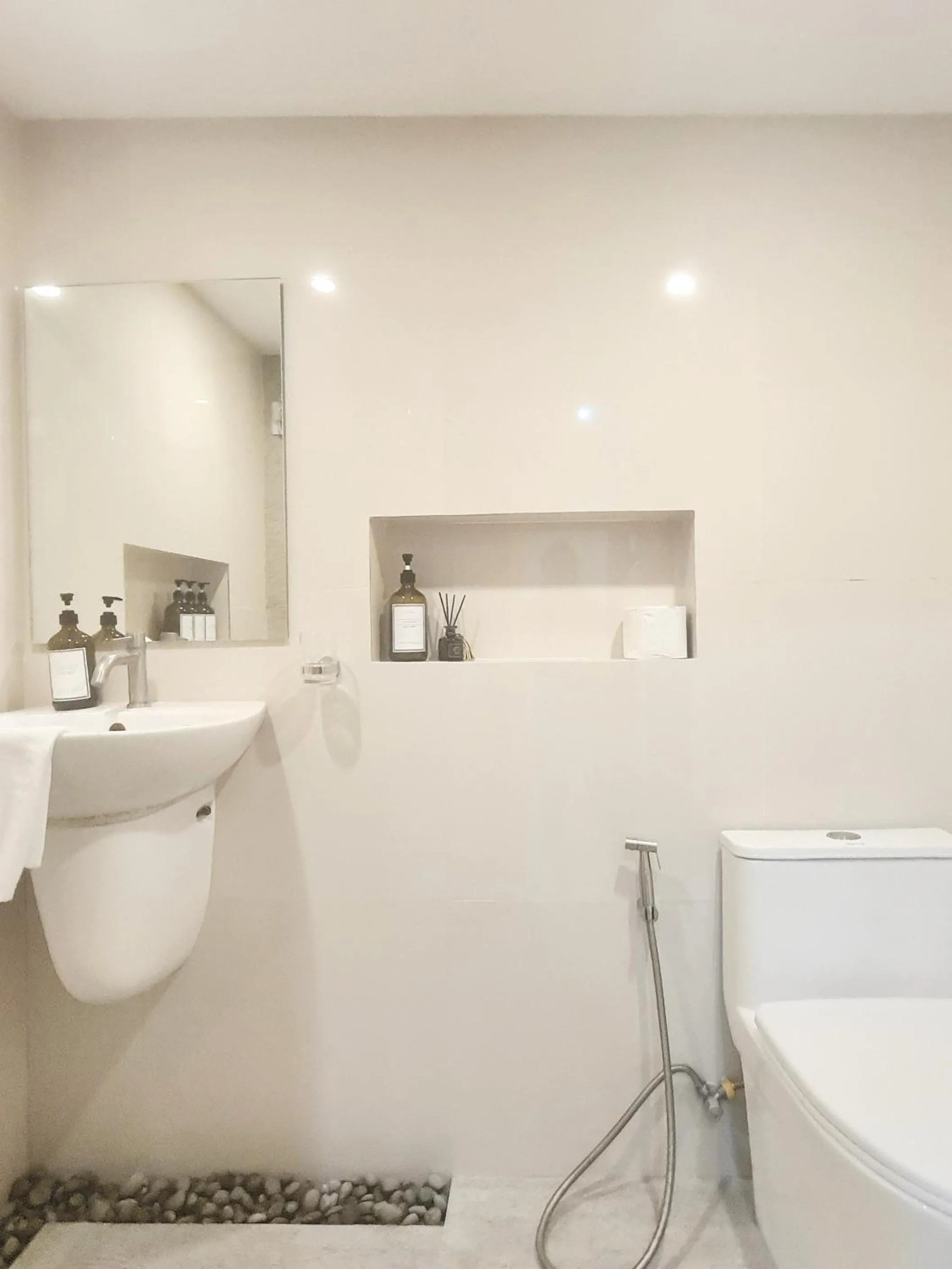 Toilet in 148 Guesthouse and Resort