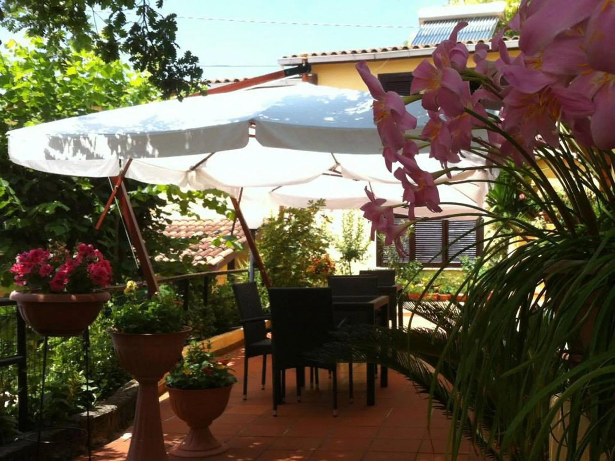 Patio in Hotel Brutium