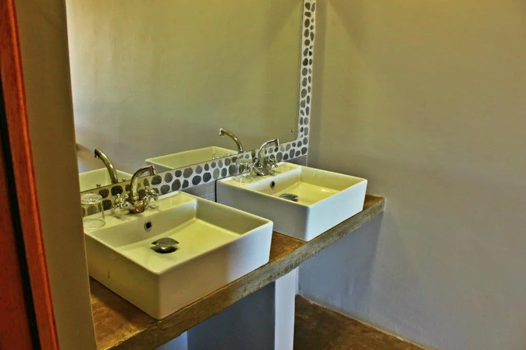 Bathroom in Opuwo Country Lodge