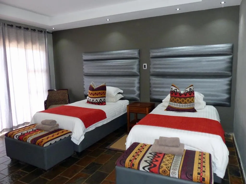 Luxury Twin Room with Balcony in Opuwo Country Lodge