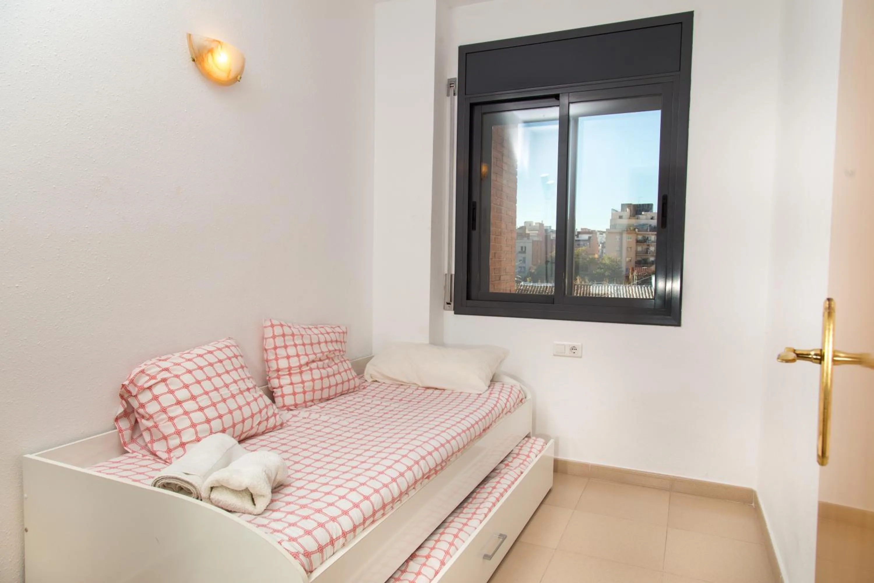 Bed in New & Sunny Apartment