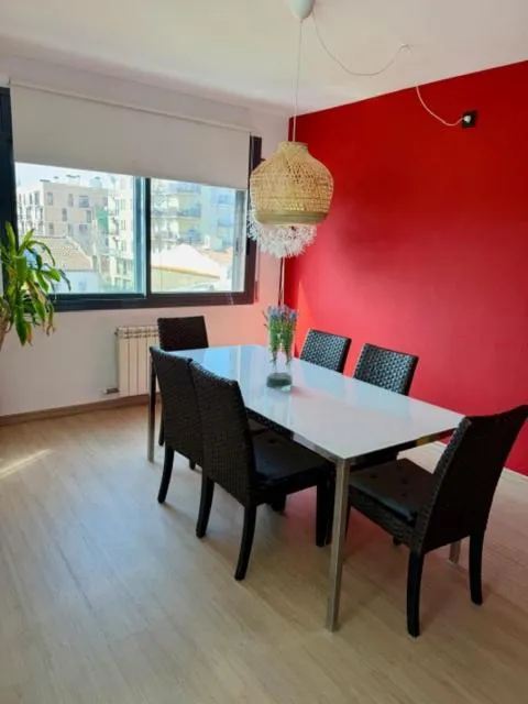 New & Sunny Apartment