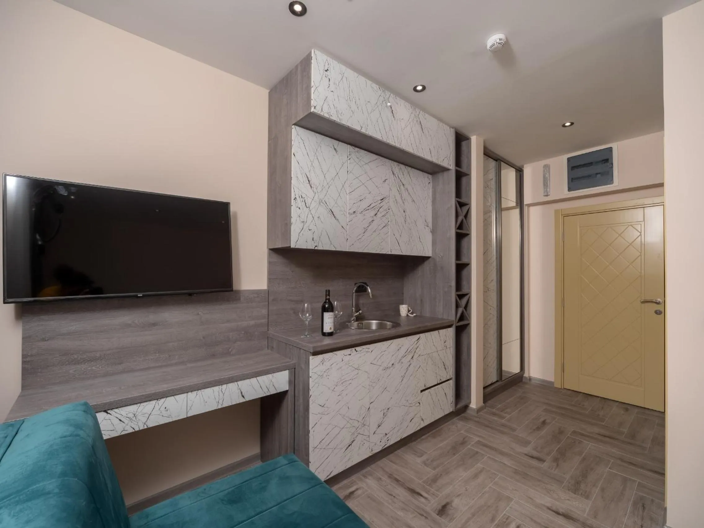 TV and multimedia in Hotel Diman