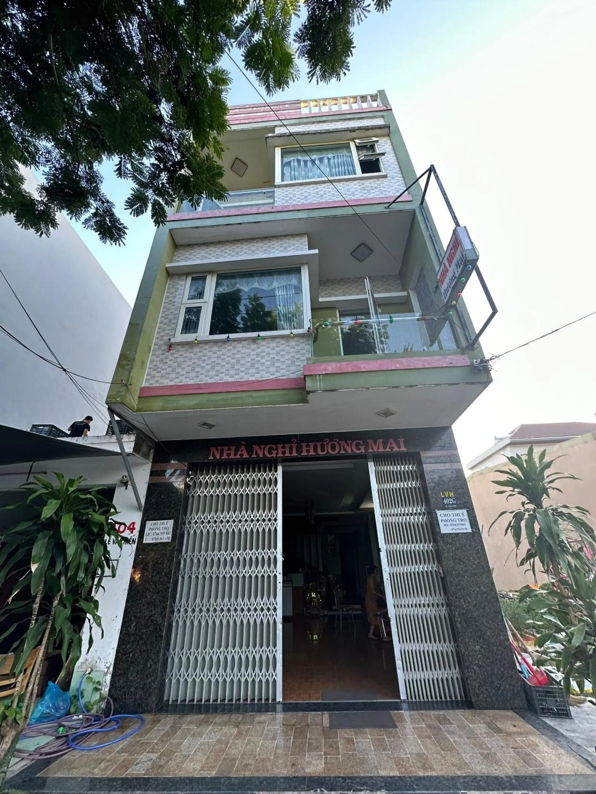 Facade/entrance in SPOT ON 1186 Nha Nghi Huong Mai