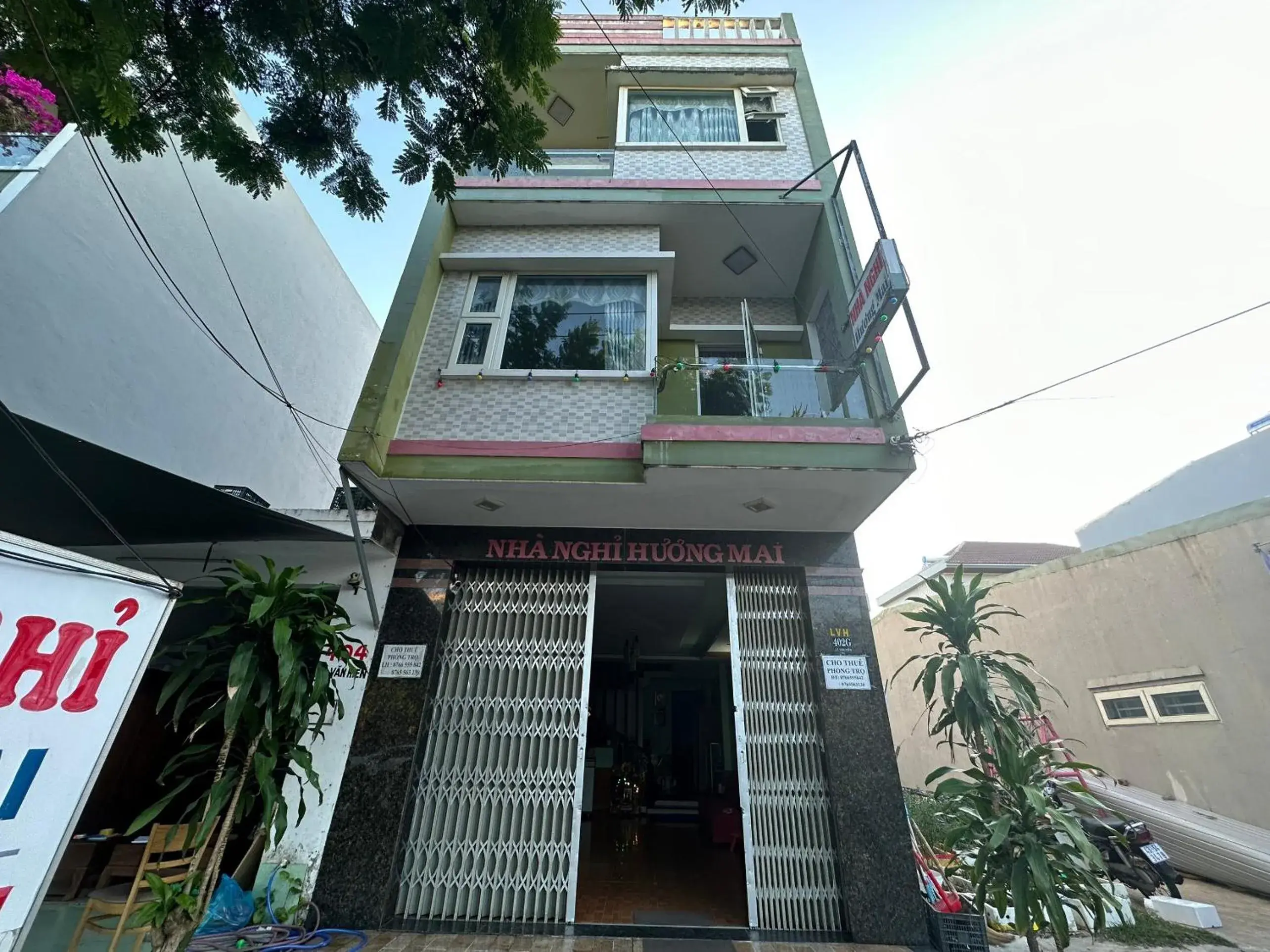 Facade/entrance in SPOT ON 1186 Nha Nghi Huong Mai Facade/entrance in SPOT ON 1186 Nha Nghi Huong Mai