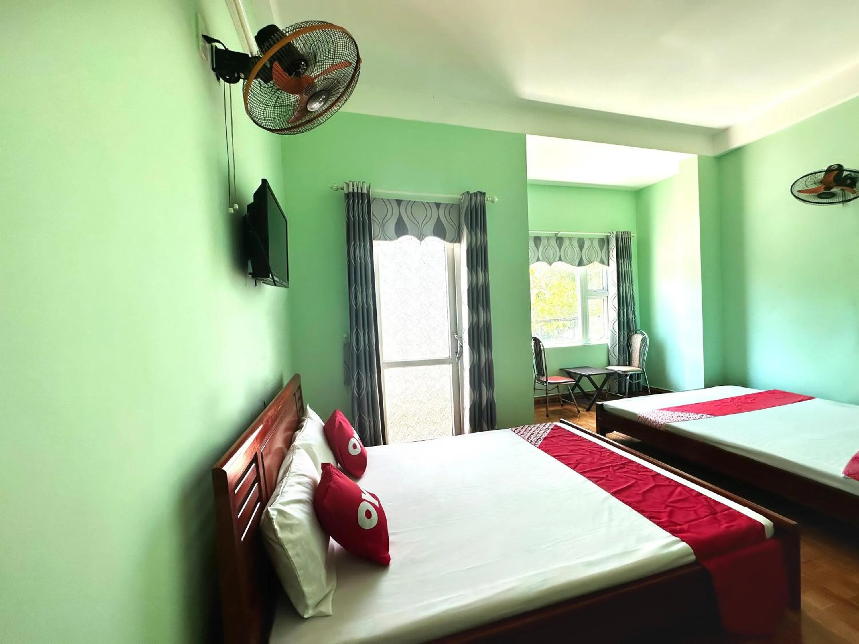 Bedroom, Bed in SPOT ON 1186 Nha Nghi Huong Mai