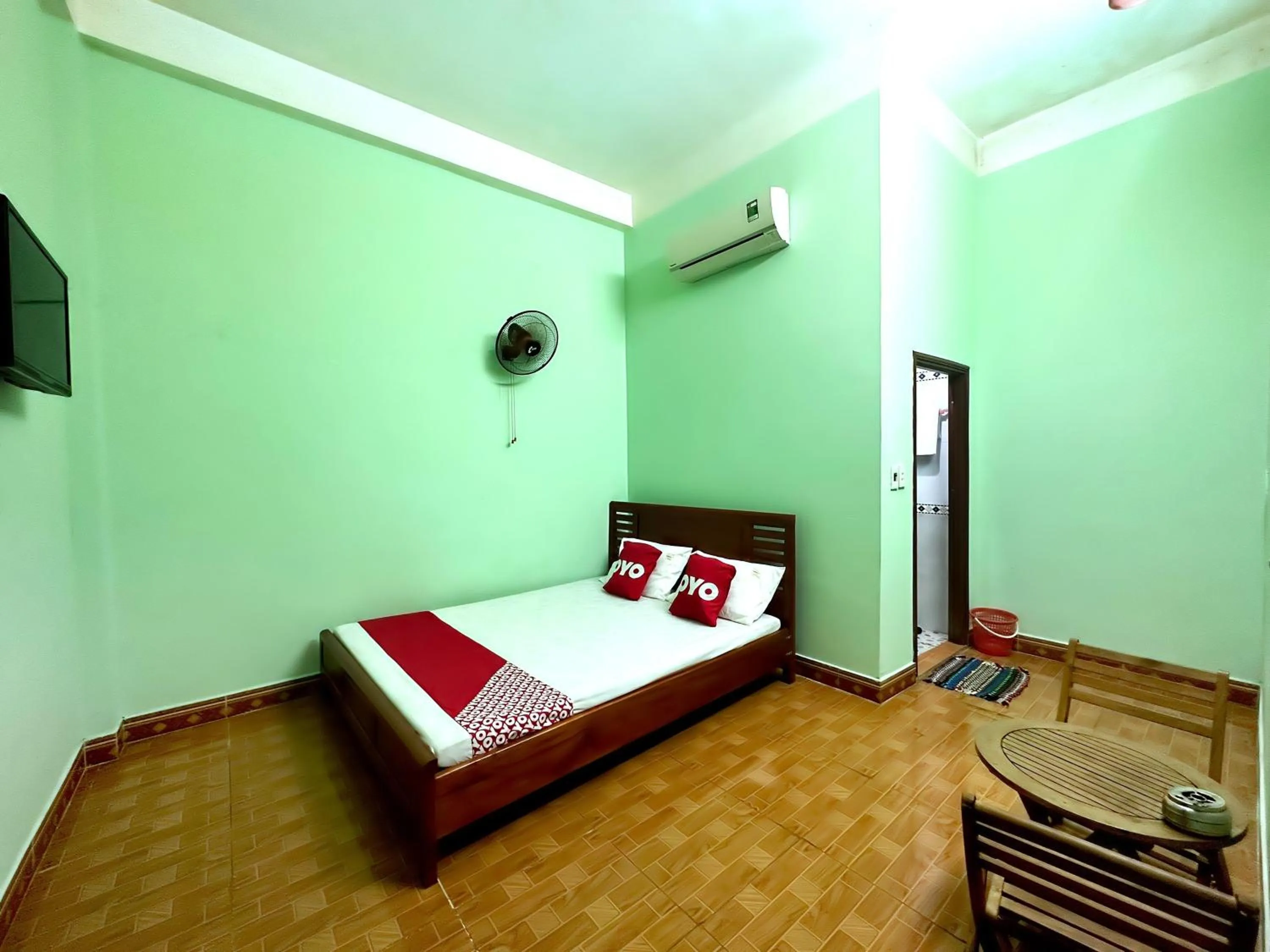 Bedroom, Bed in SPOT ON 1186 Nha Nghi Huong Mai
