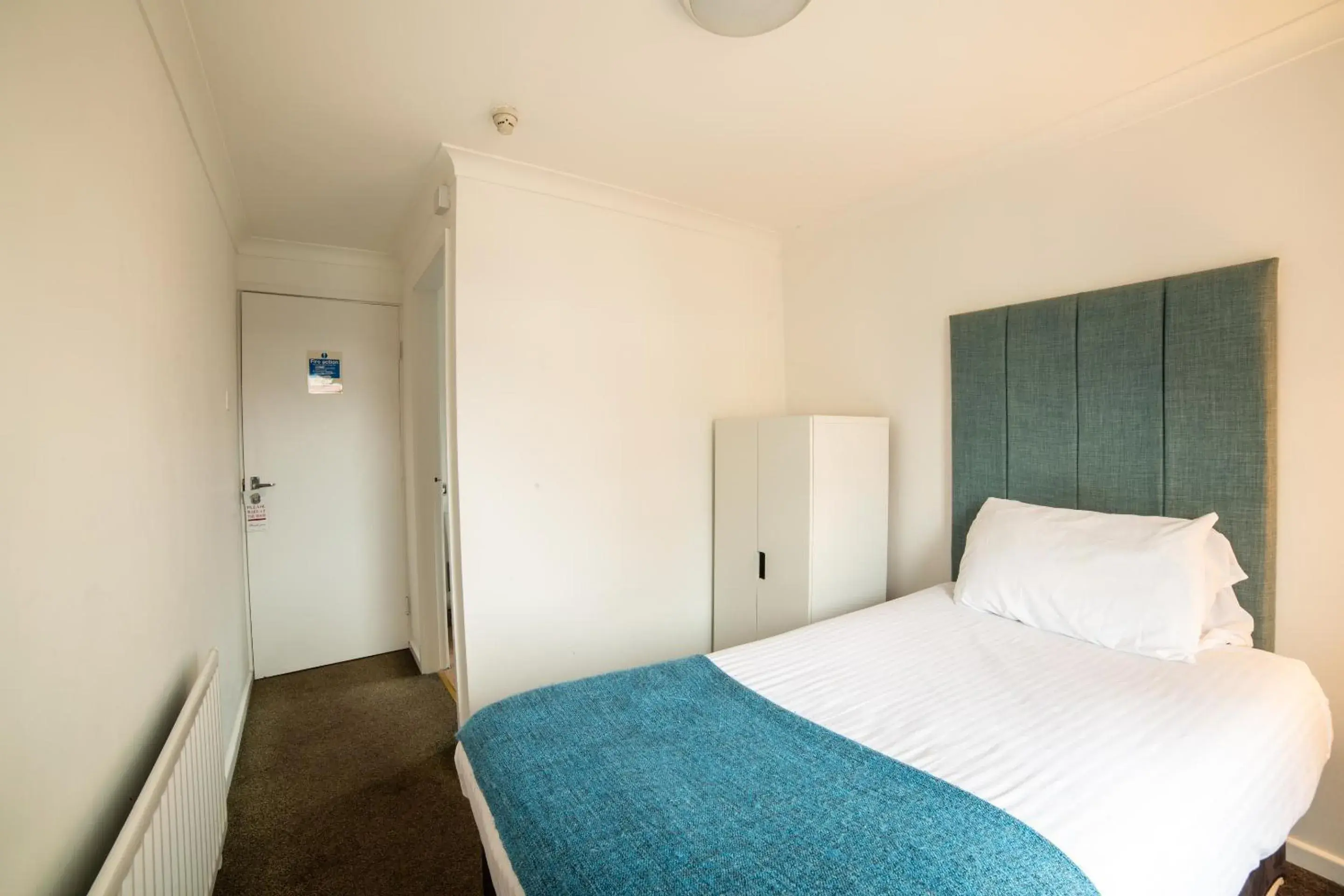 Bedroom, Bed in The Douglas Hotel Bedroom, Bed in The Douglas Hotel