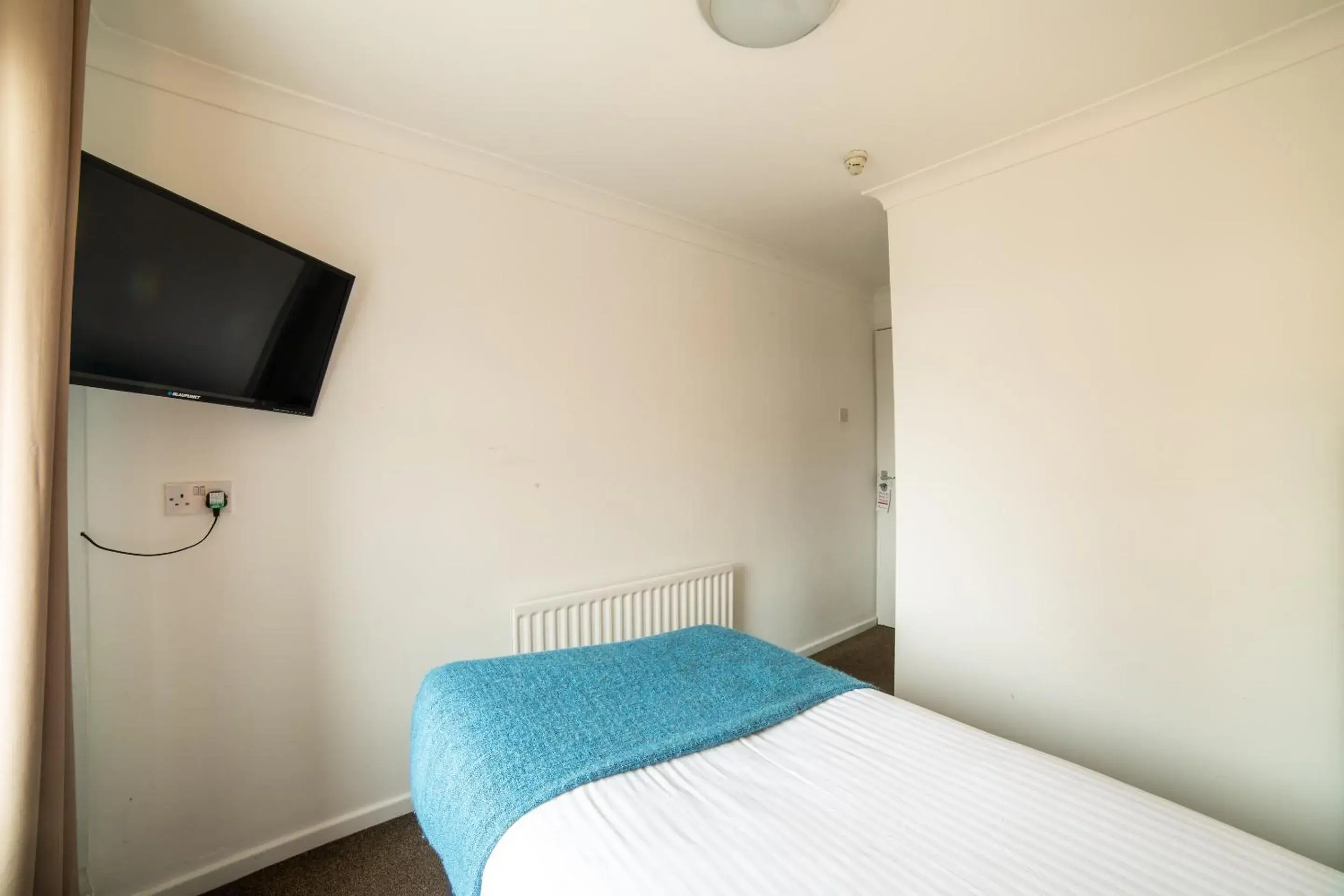 Bedroom, Bed in The Douglas Hotel Bedroom, Bed in The Douglas Hotel