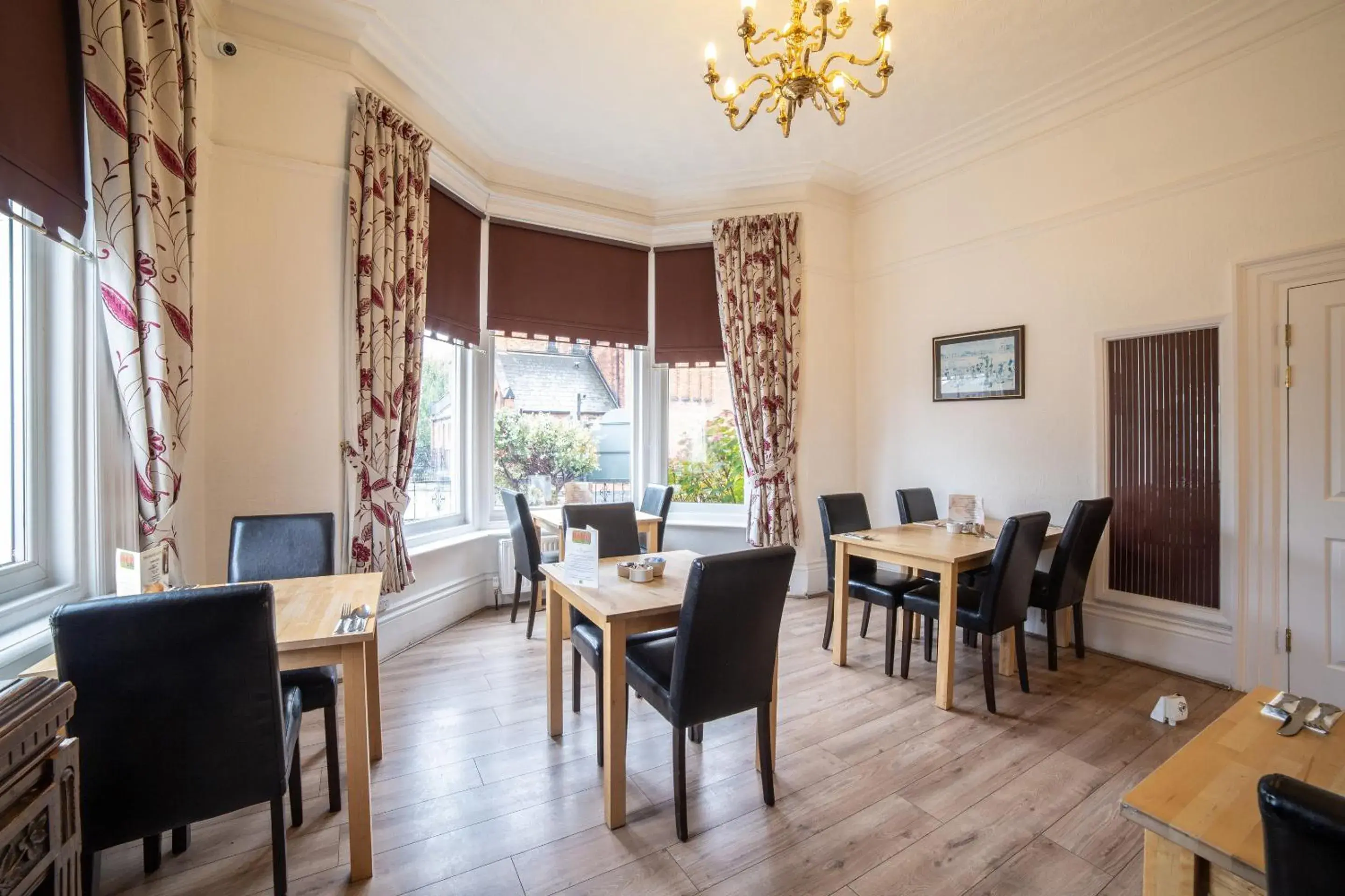 Restaurant/places to eat in The Douglas Hotel Restaurant/places to eat in The Douglas Hotel