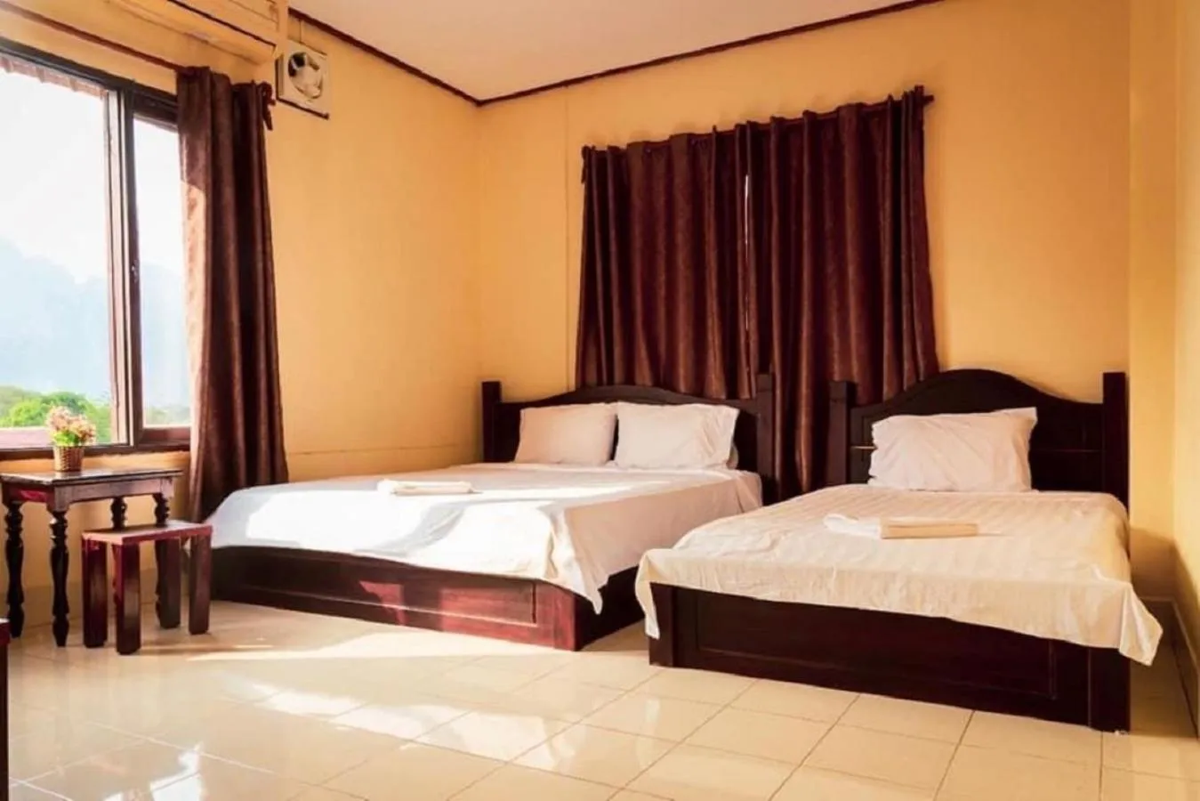 Photo of the whole room, Bed in DokPhut Guesthouse