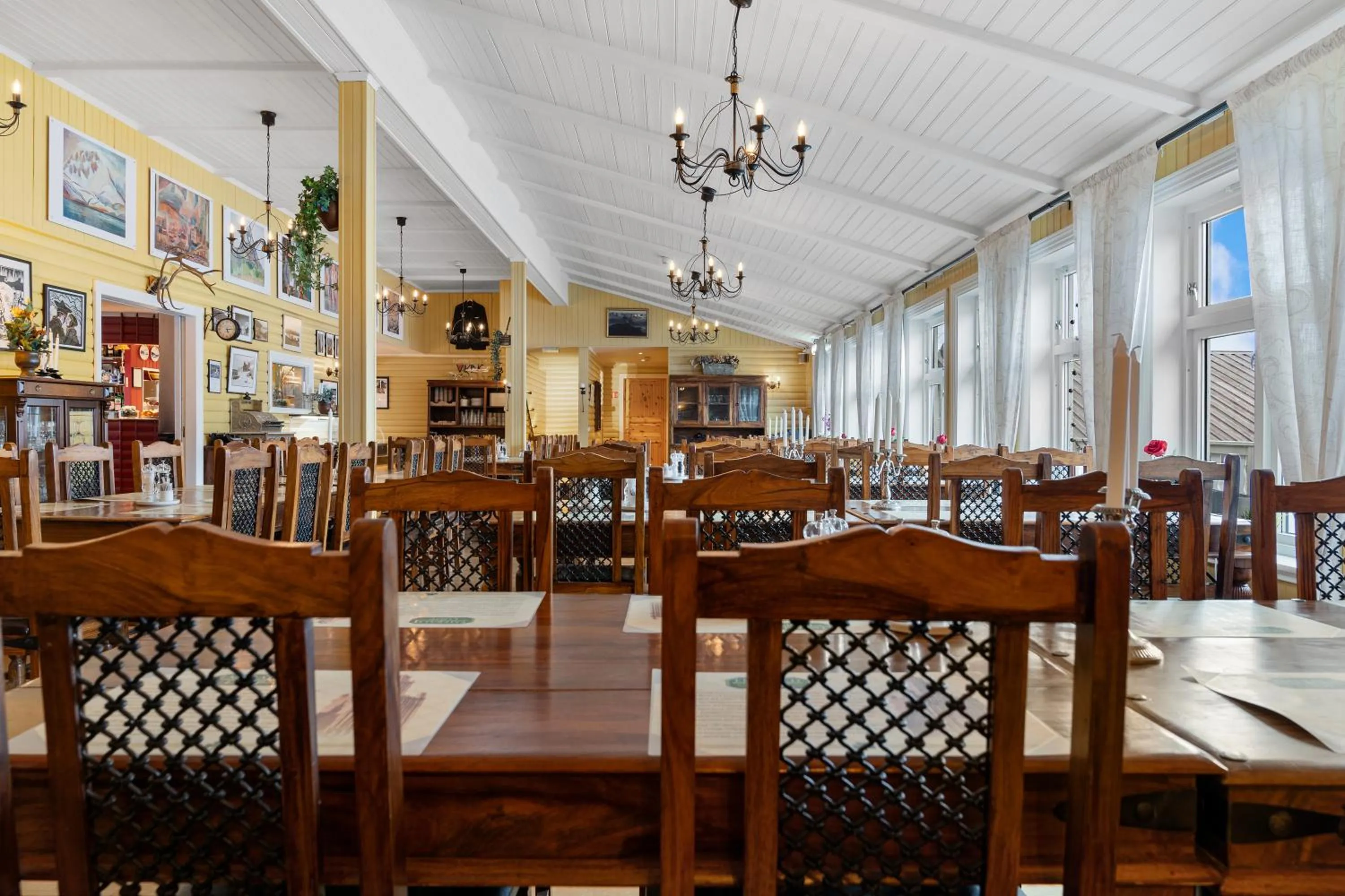 Lyngseidet Gjestegård AS